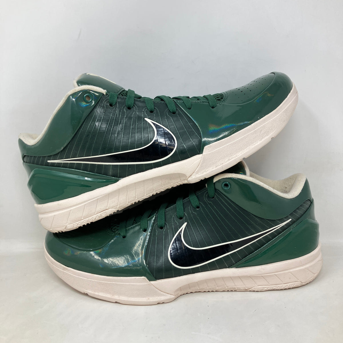 Nike Kobe 4 Protro Undefeated Milwaukee Bucks