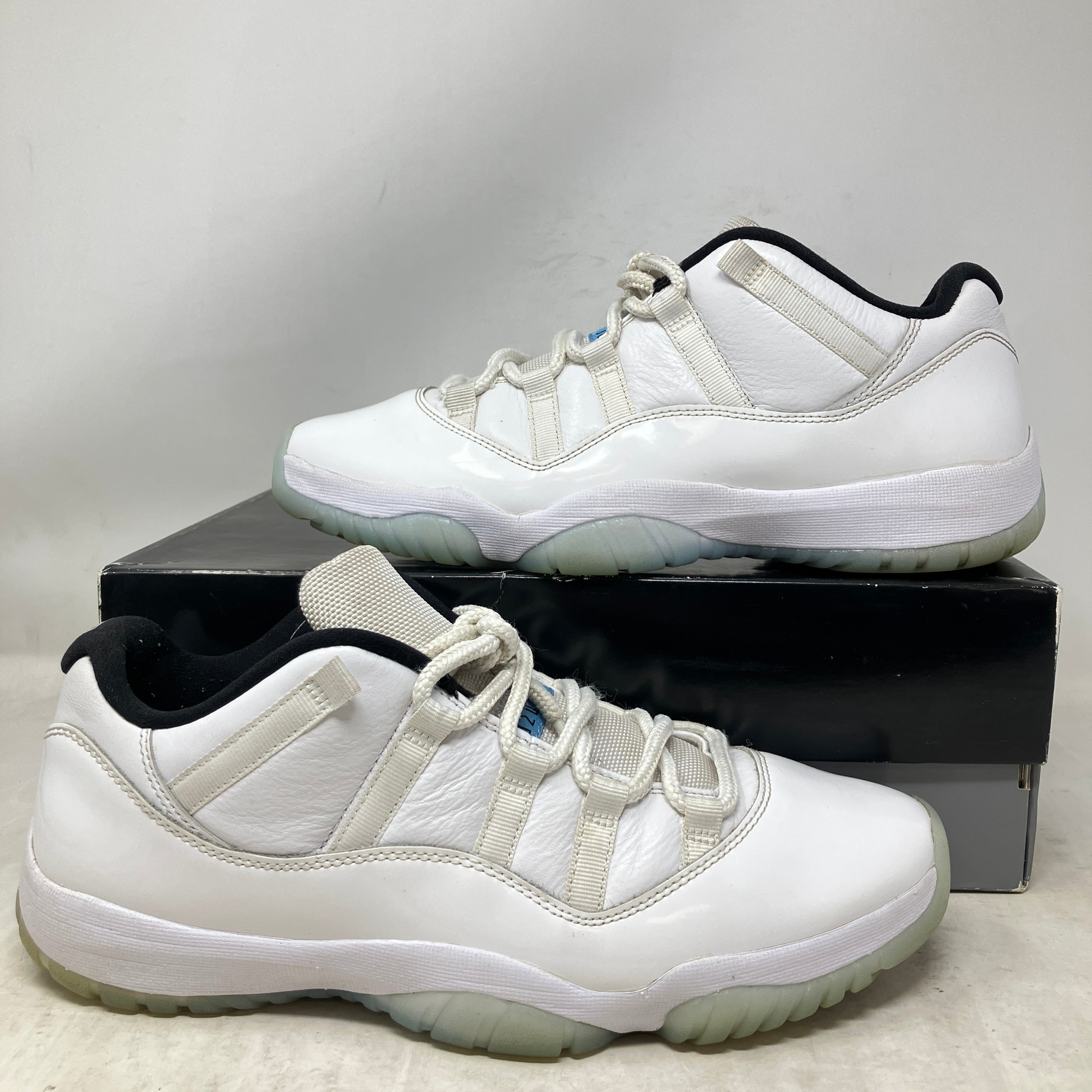 Jordan 11 Retro Low Legend Blue