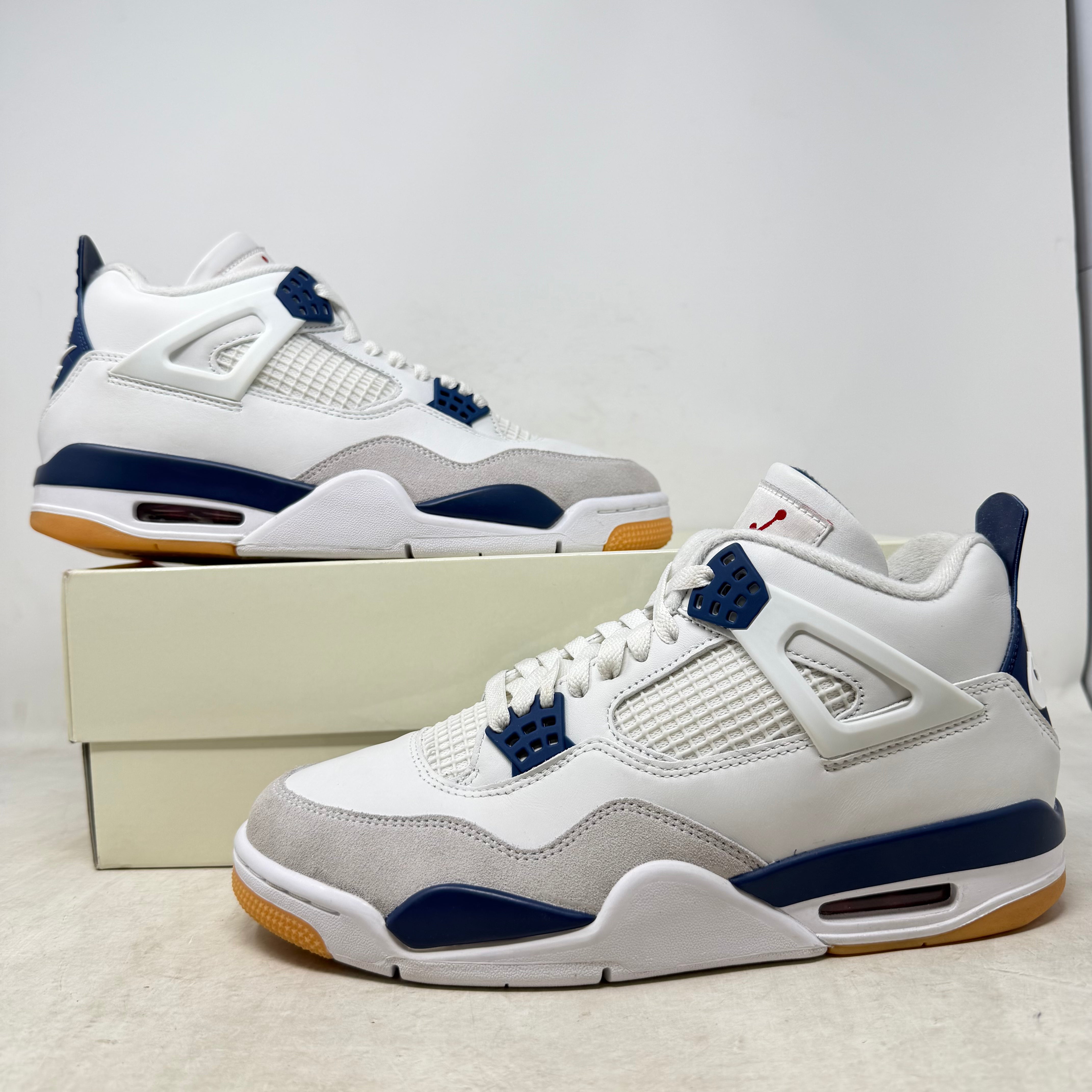 Jordan 4 Retro SB Navy