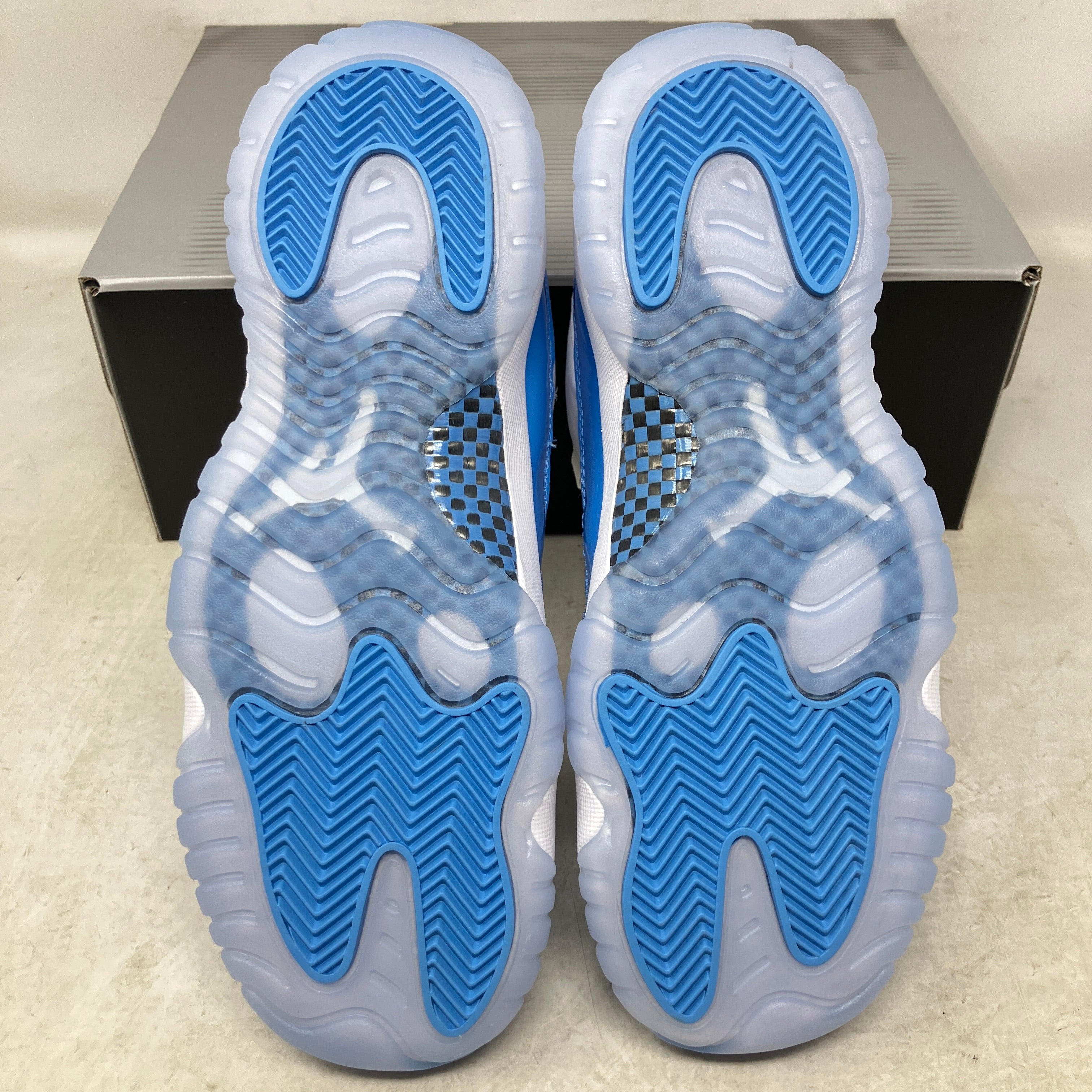 Jordan 11 Retro Low University Blue (2026) (GS)