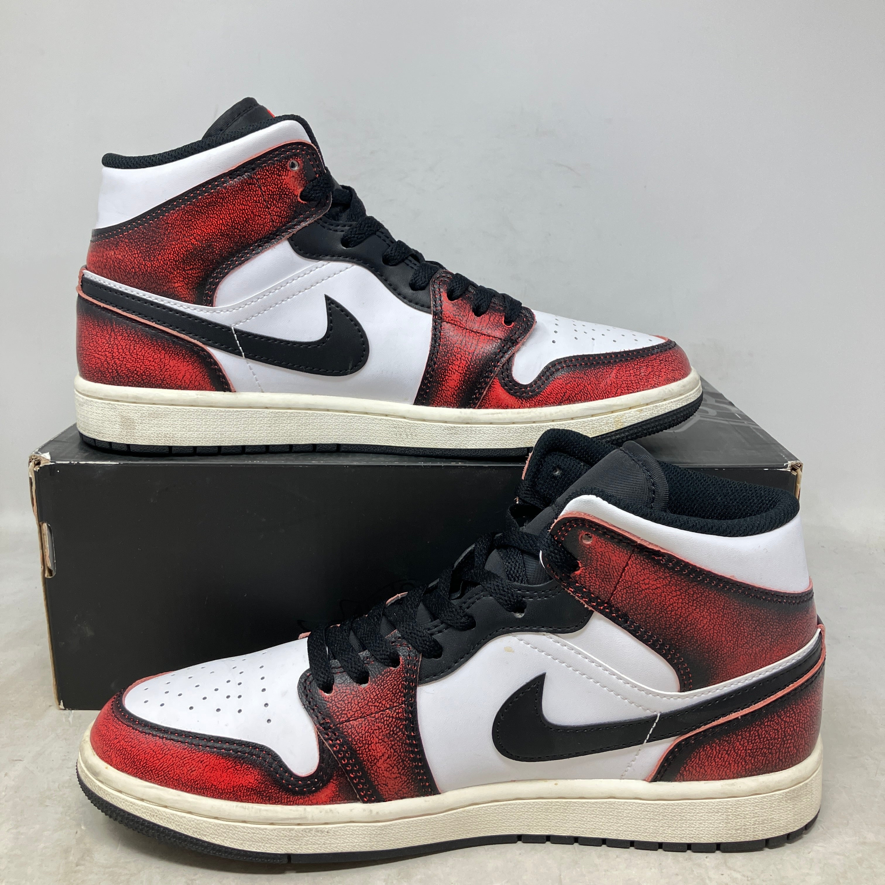 Jordan 1 Mid Wear-Away Chicago