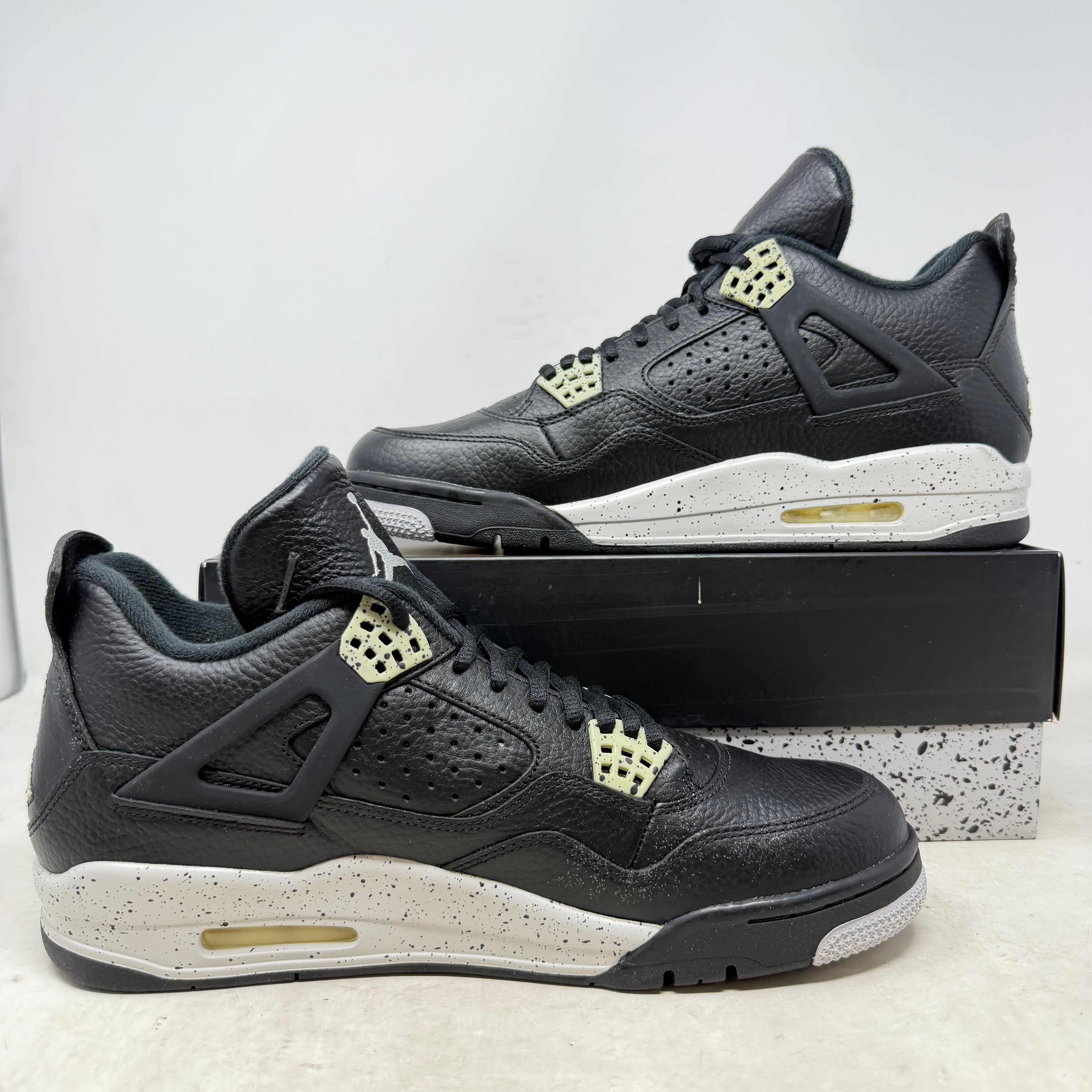 Jordan 4 Retro Oreo (2015)
