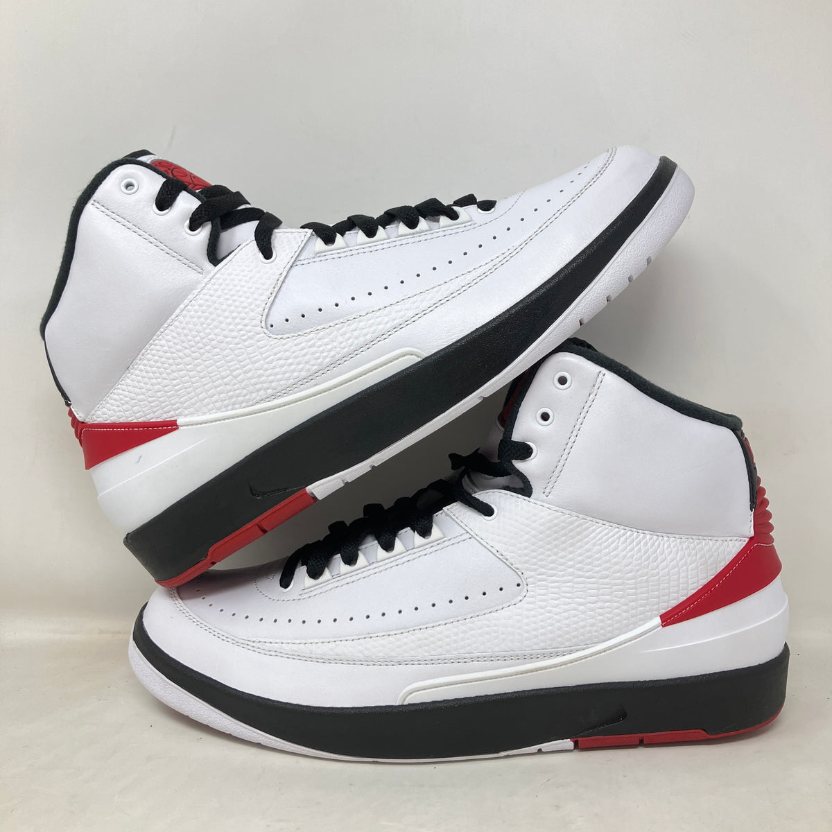Jordan 2 Retro OG Chicago (2022)