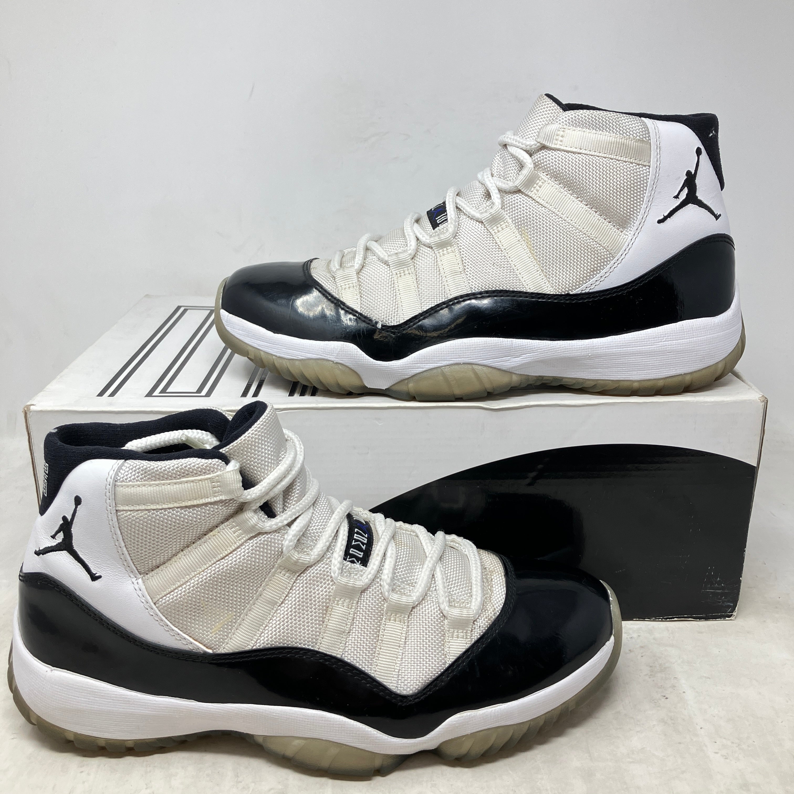 Jordan 11 Retro Concord (2011)