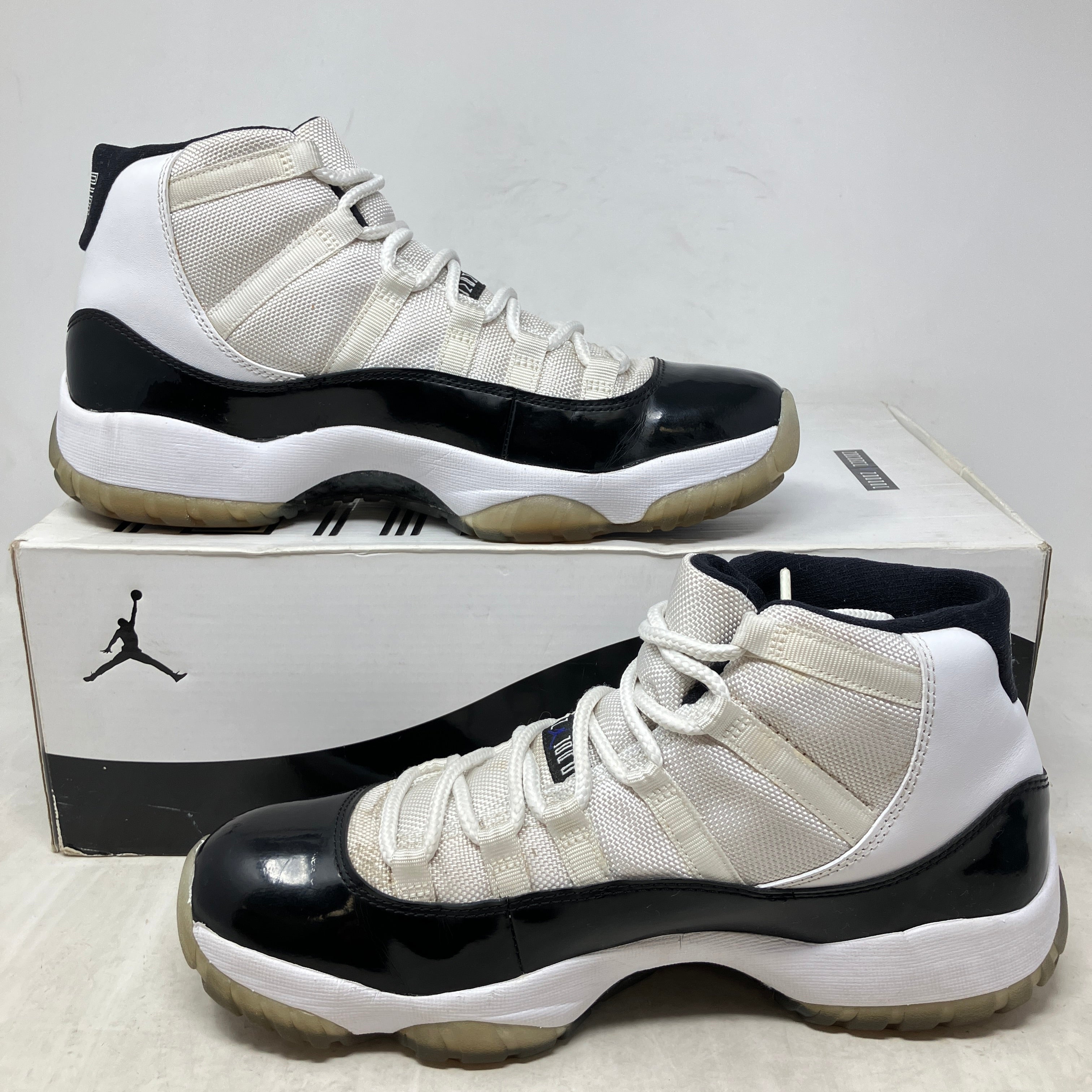Jordan 11 Retro Concord (2011)