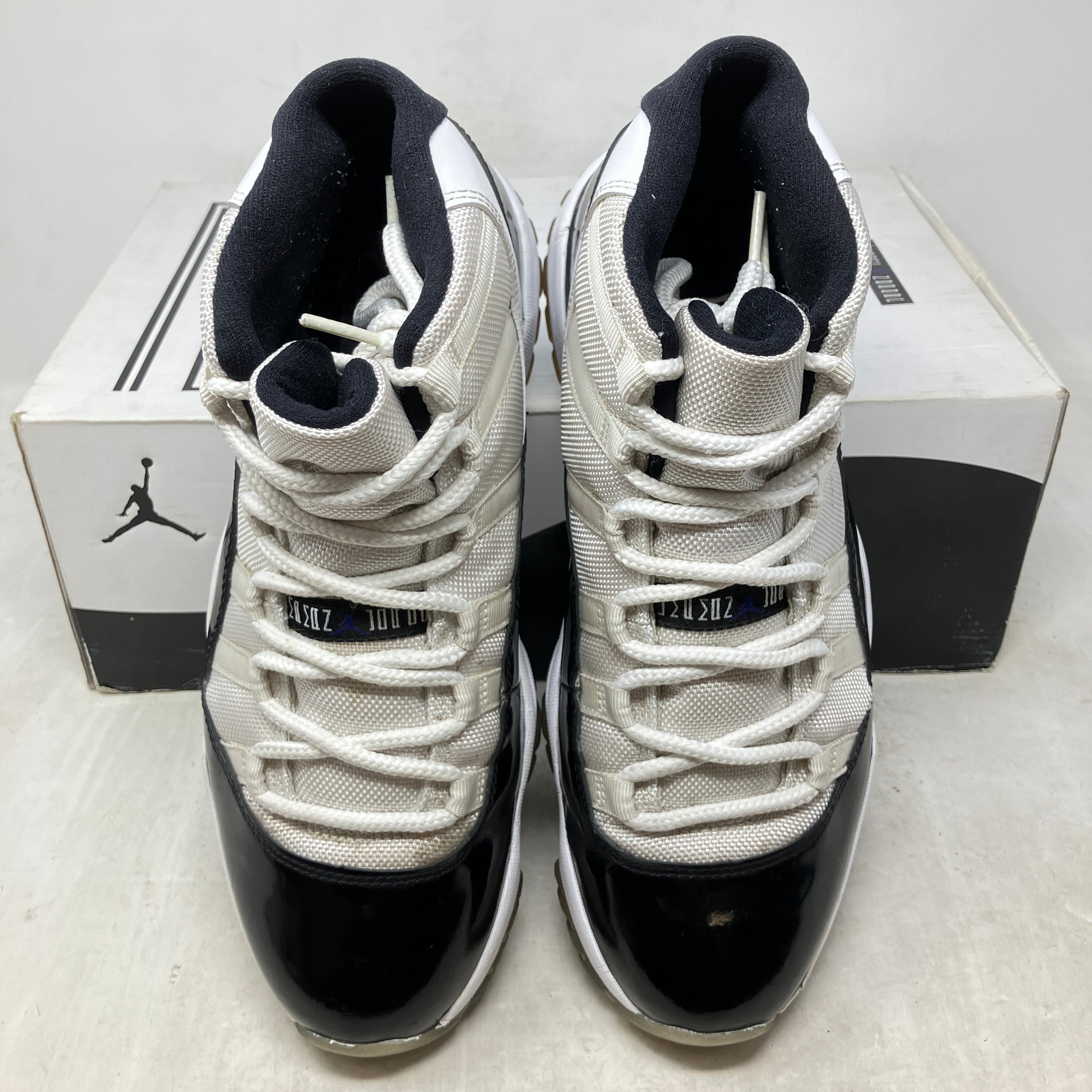 Jordan 11 Retro Concord (2011)