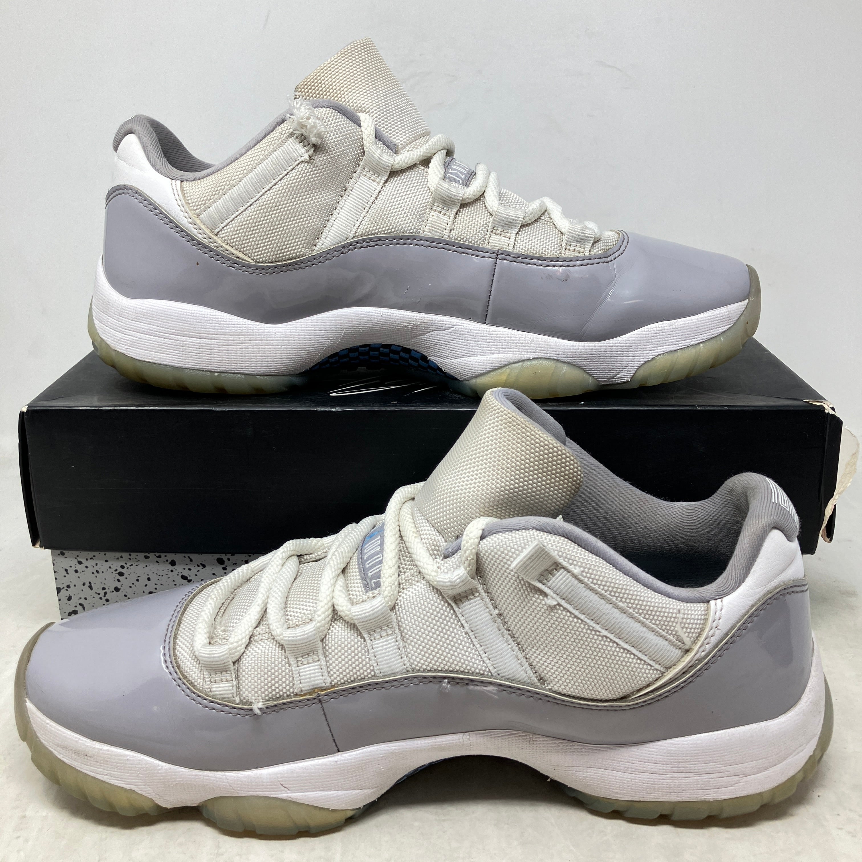 Jordan 11 Retro Low Cement Grey