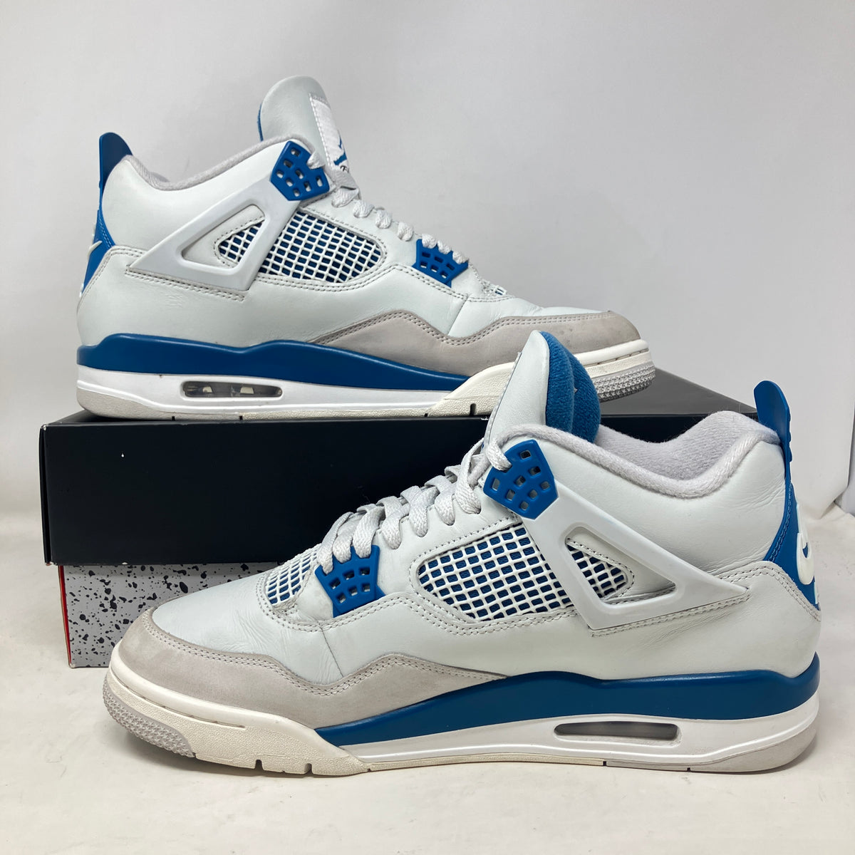 Jordan 4 Retro Military Blue (2024)