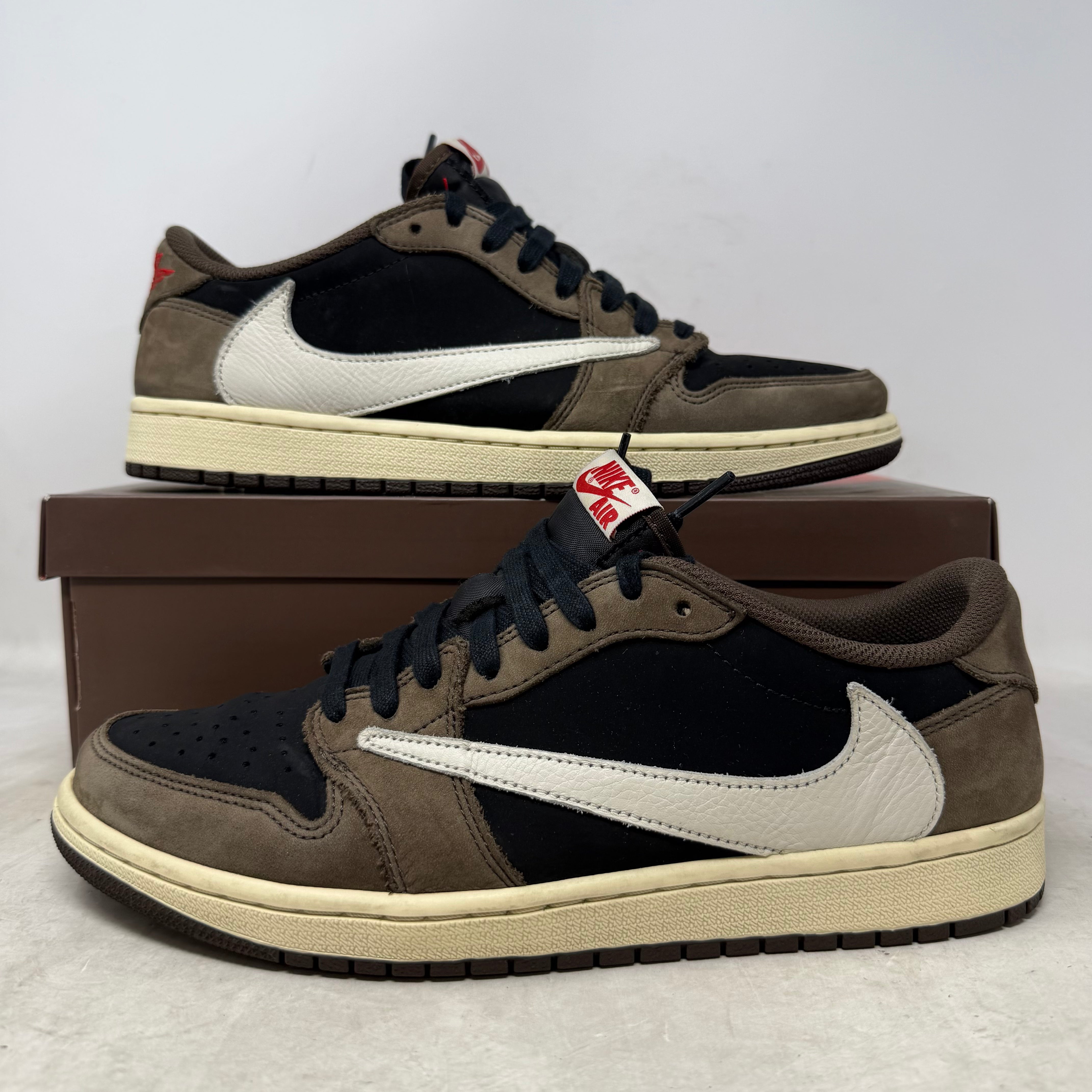 Jordan 1 Retro Low OG SP Travis Scott Mocha