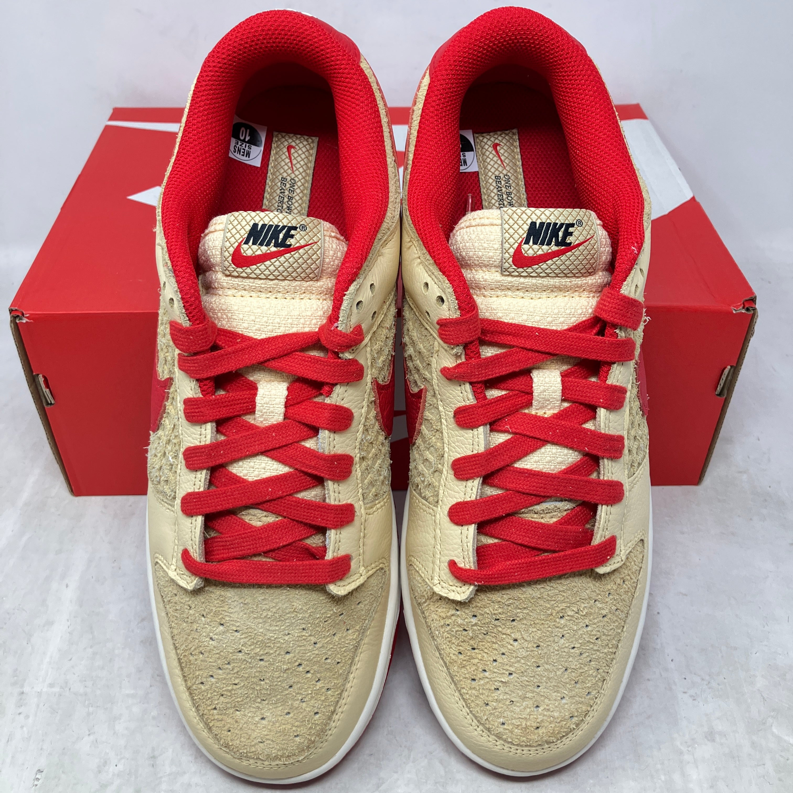Nike Dunk Low Retro SE Strawberry Waffle