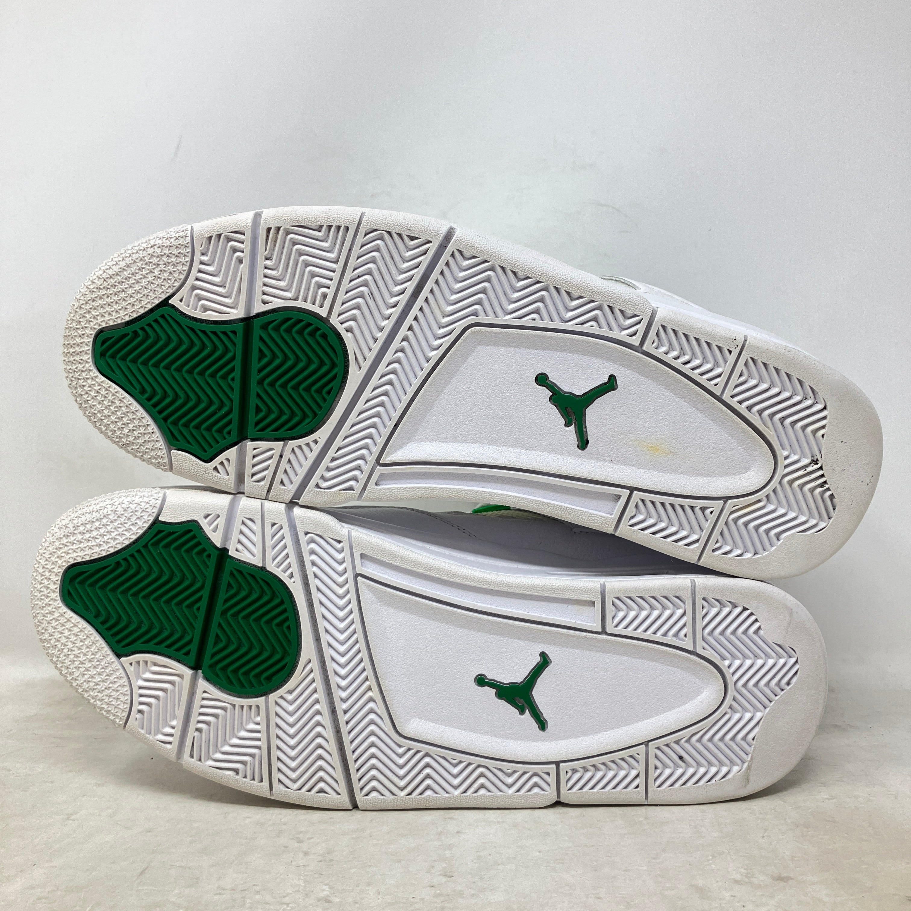 Jordan 4 Retro Metallic Green