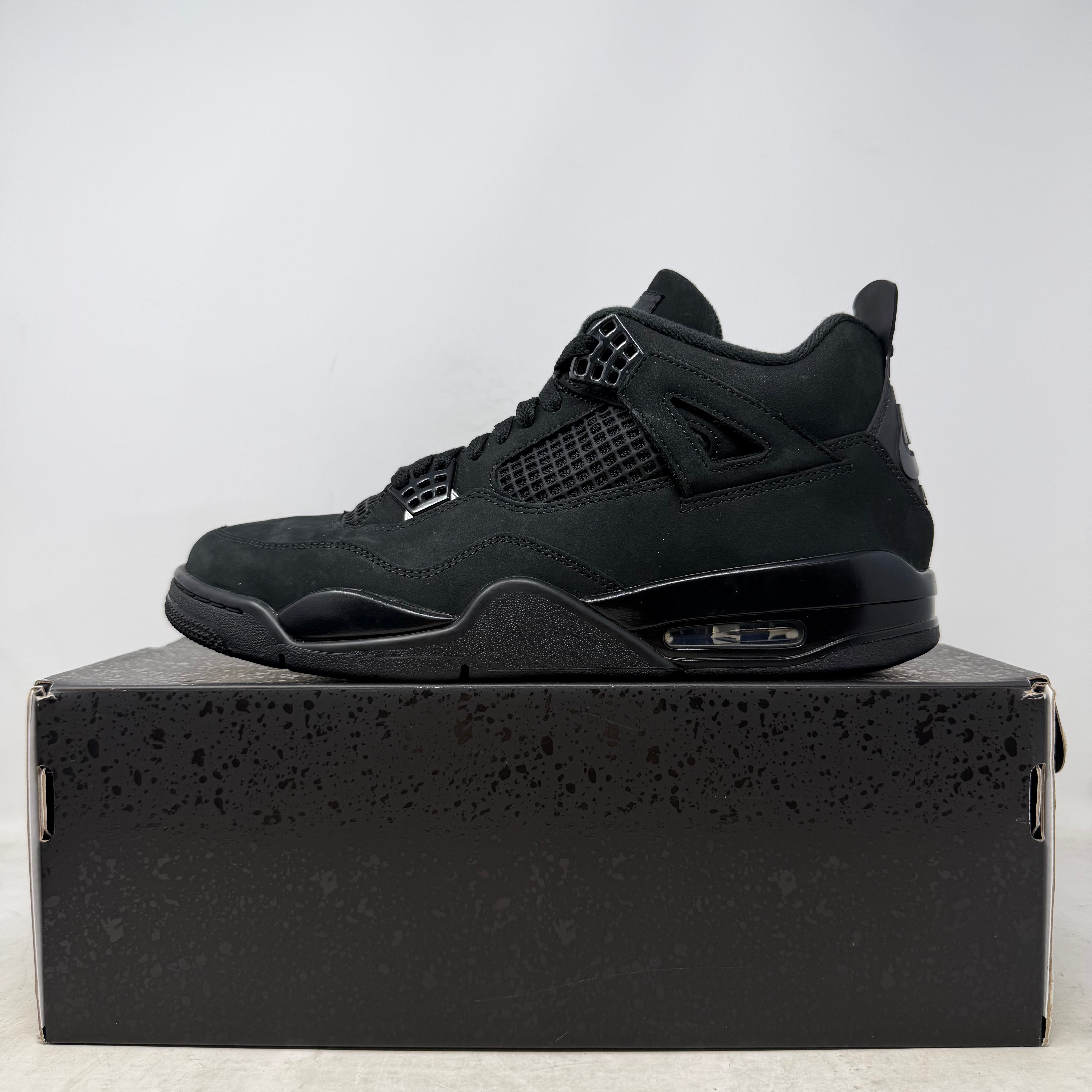 Jordan 4 Retro Black Cat (2025)