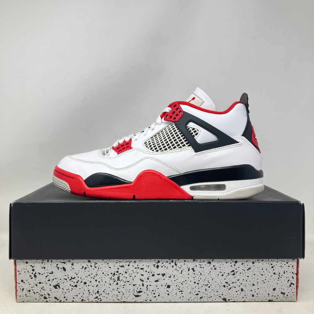 Jordan 4 Retro Fire Red (2020)