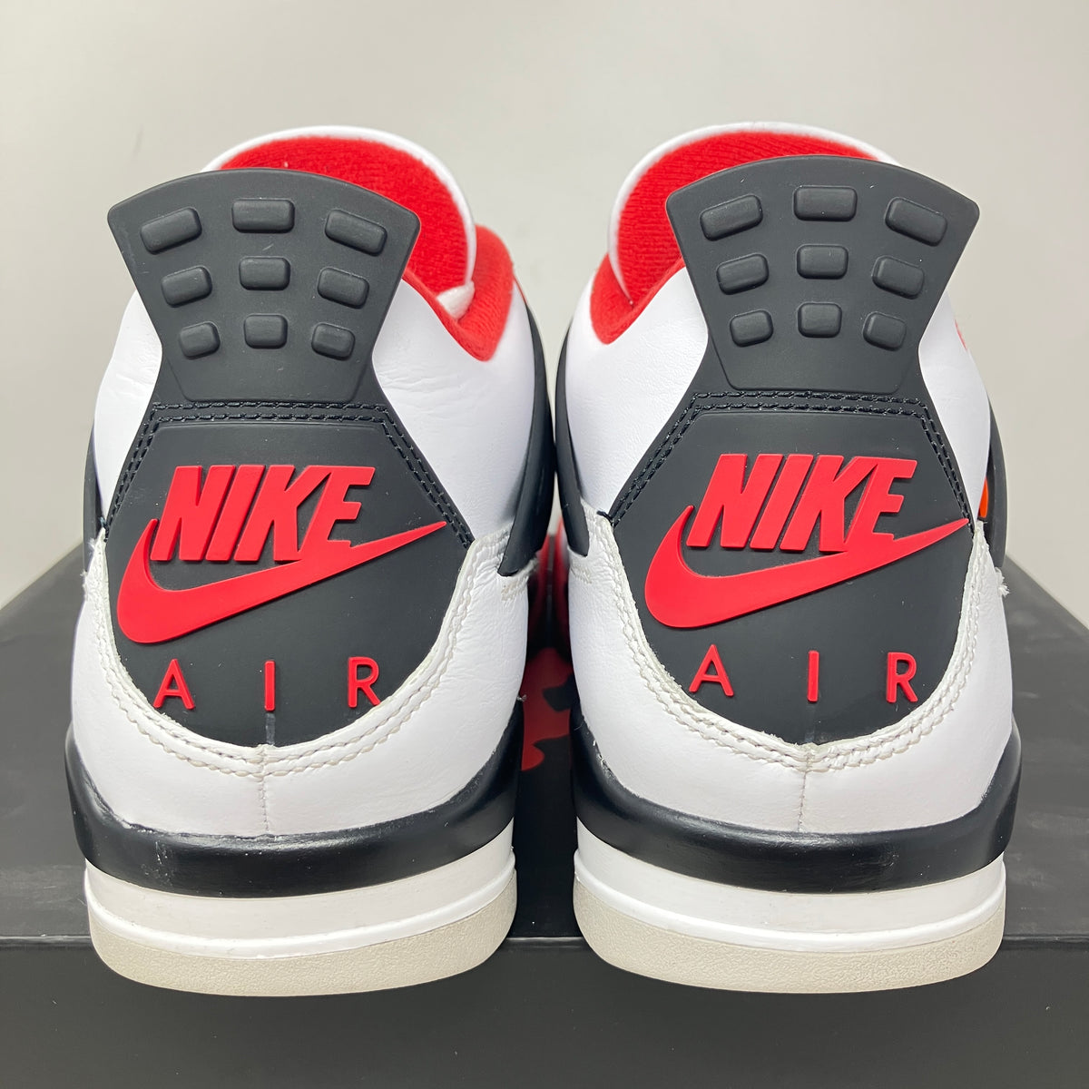 Jordan 4 Retro Fire Red (2020)