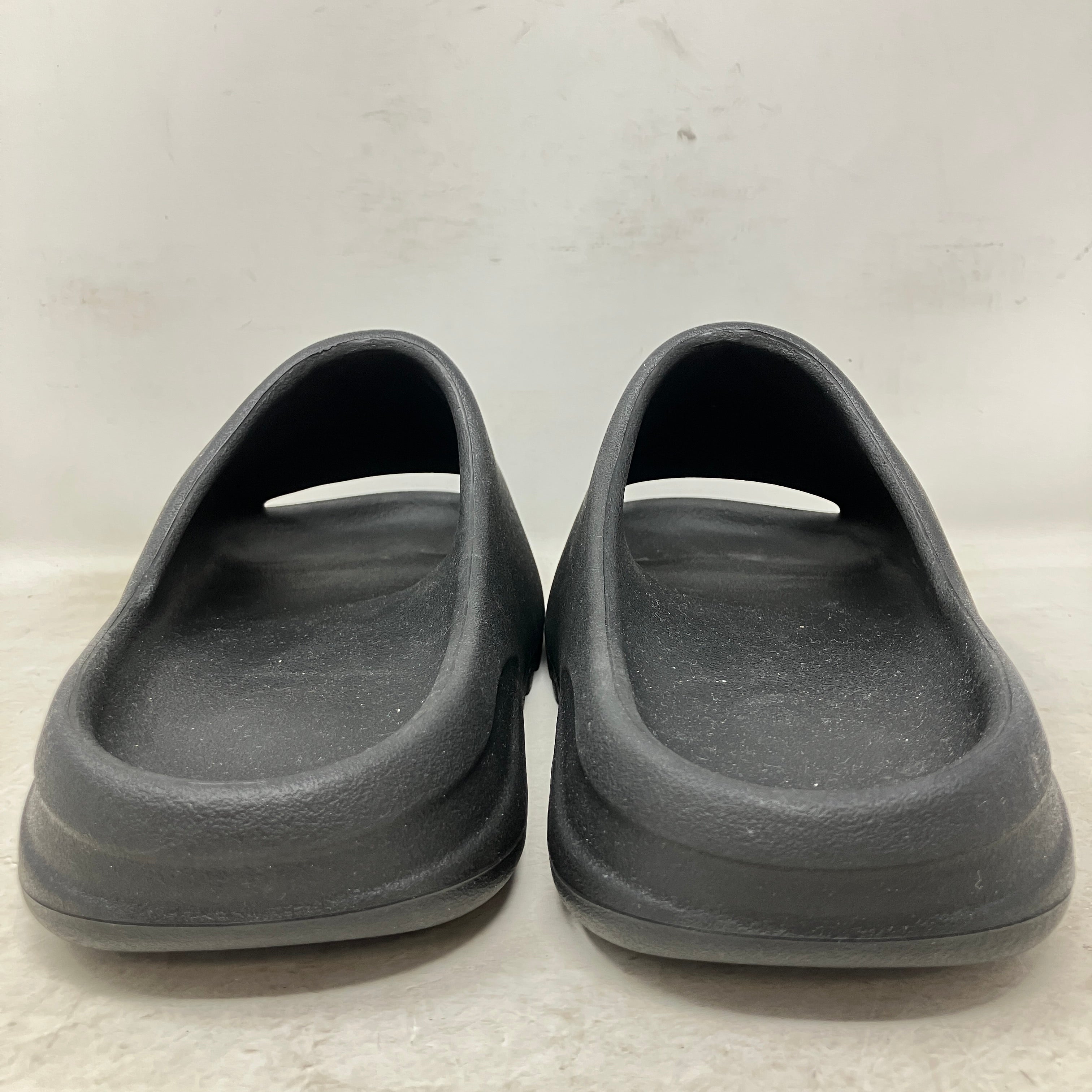 YZY YS-01 Black