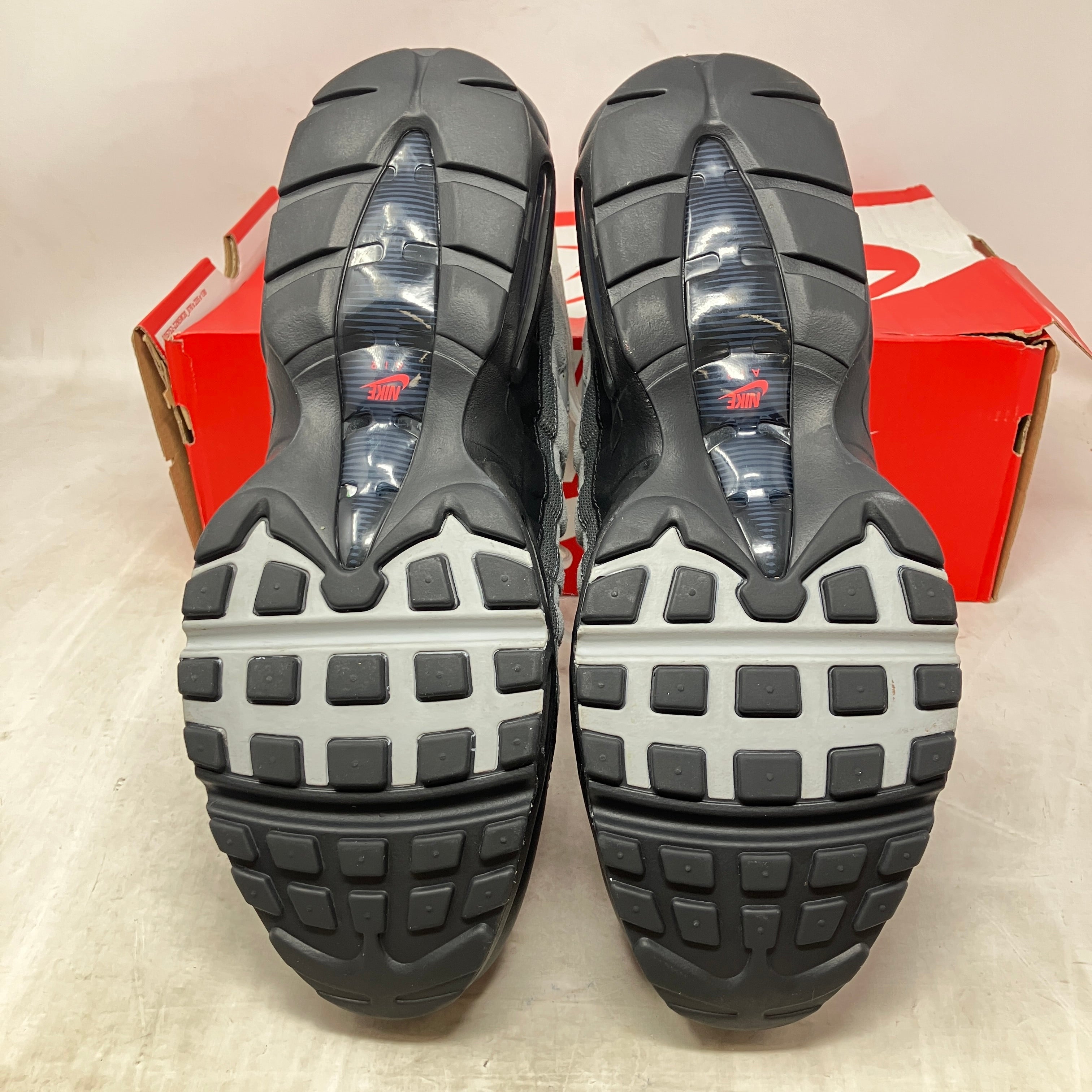 Nike Air Max 95 Track Red Smoke Grey