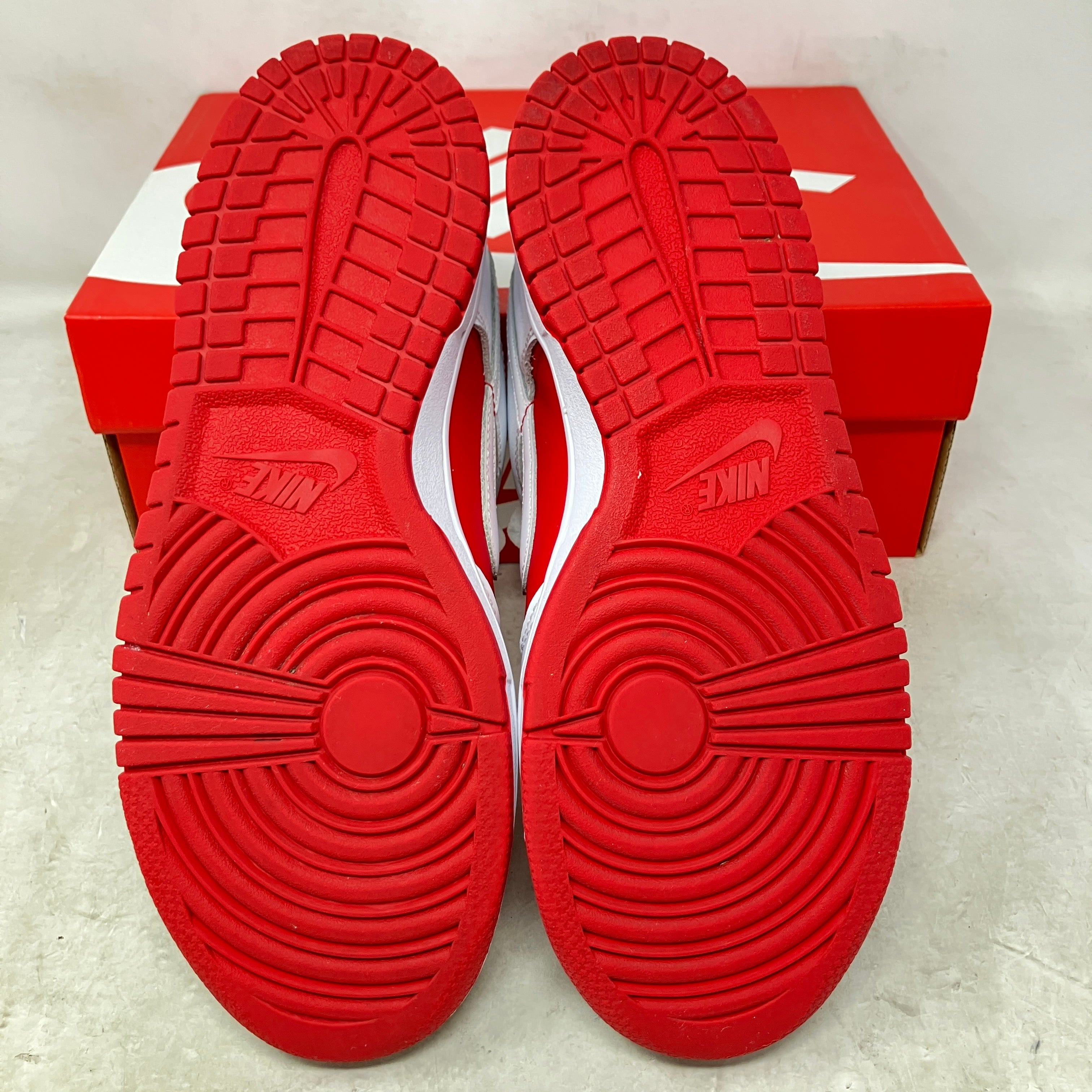 Nike Dunk Low Championship Red (GS)