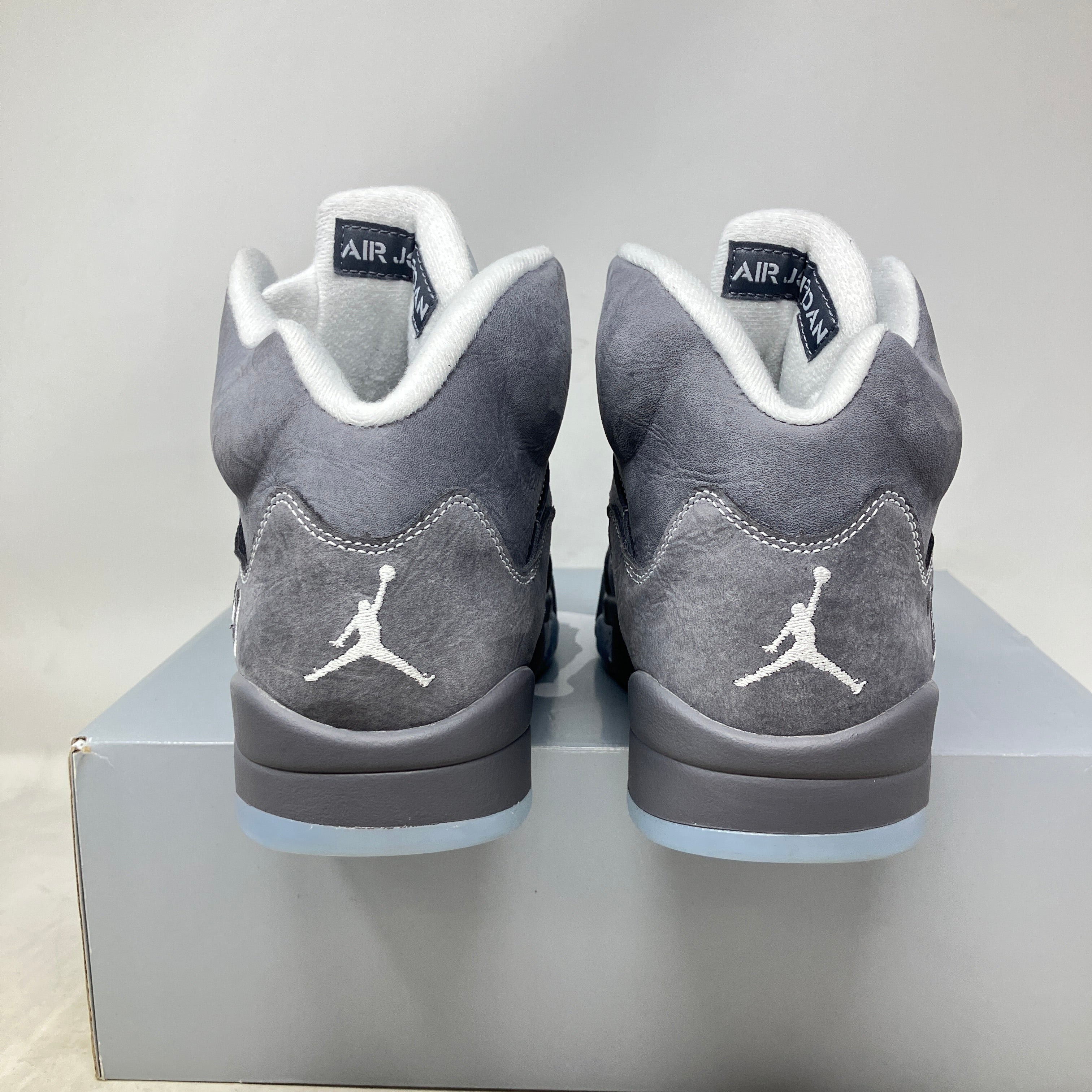 Jordan 5 Retro Wolf Grey (2026)