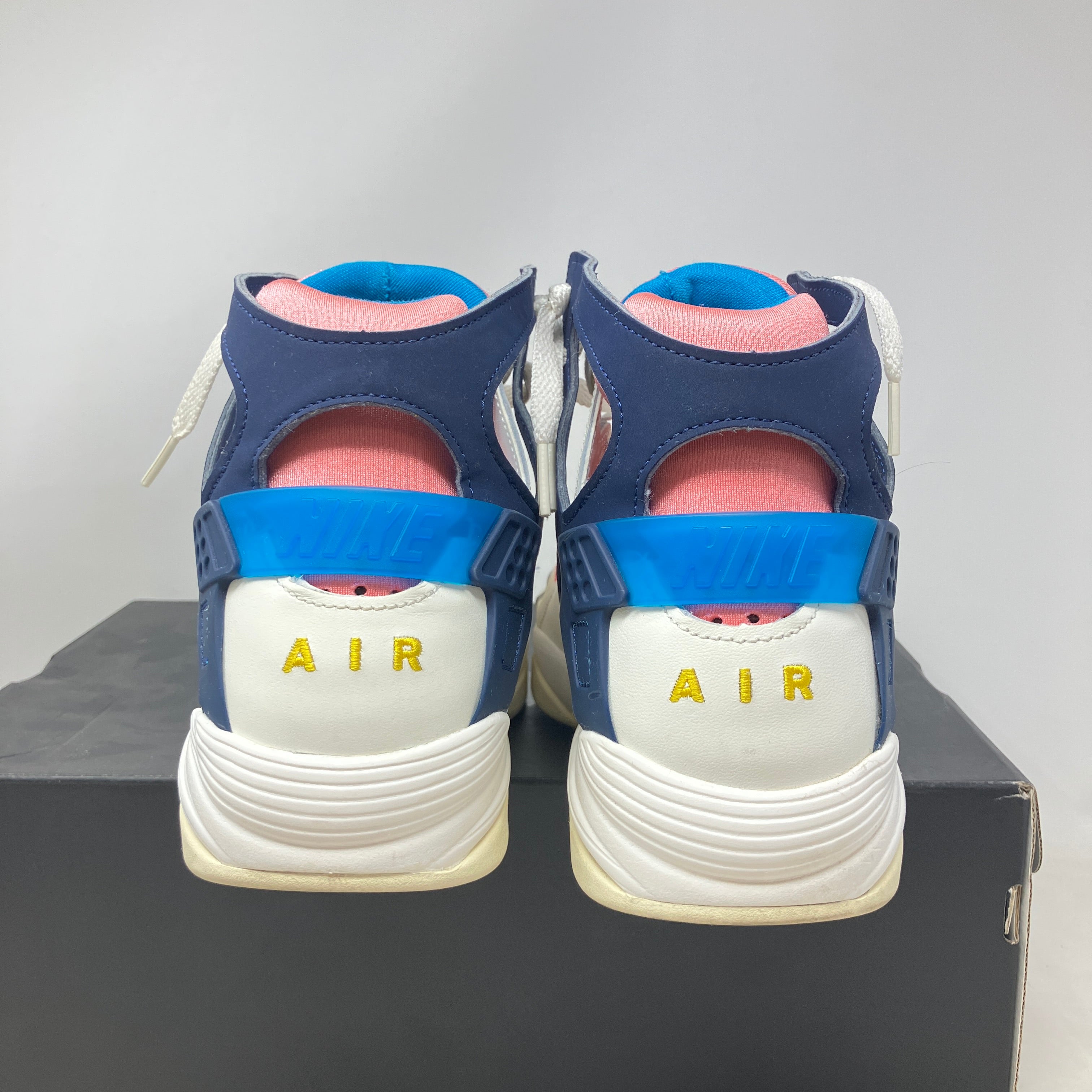 Nike Air Flight Huarache Nike Gear Coral Chalk Laser Blue