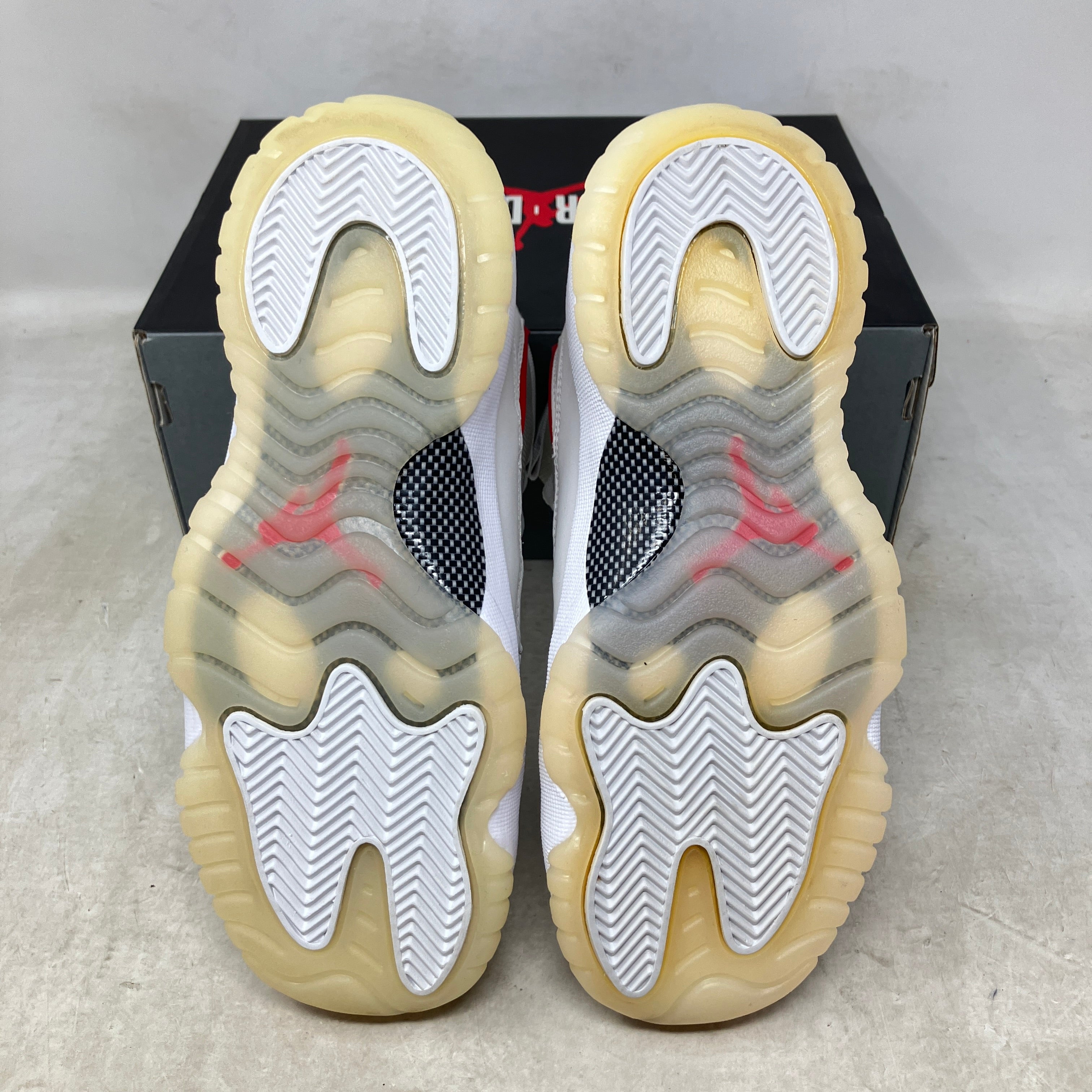 Jordan 11 Retro Platinum Tint (GS)