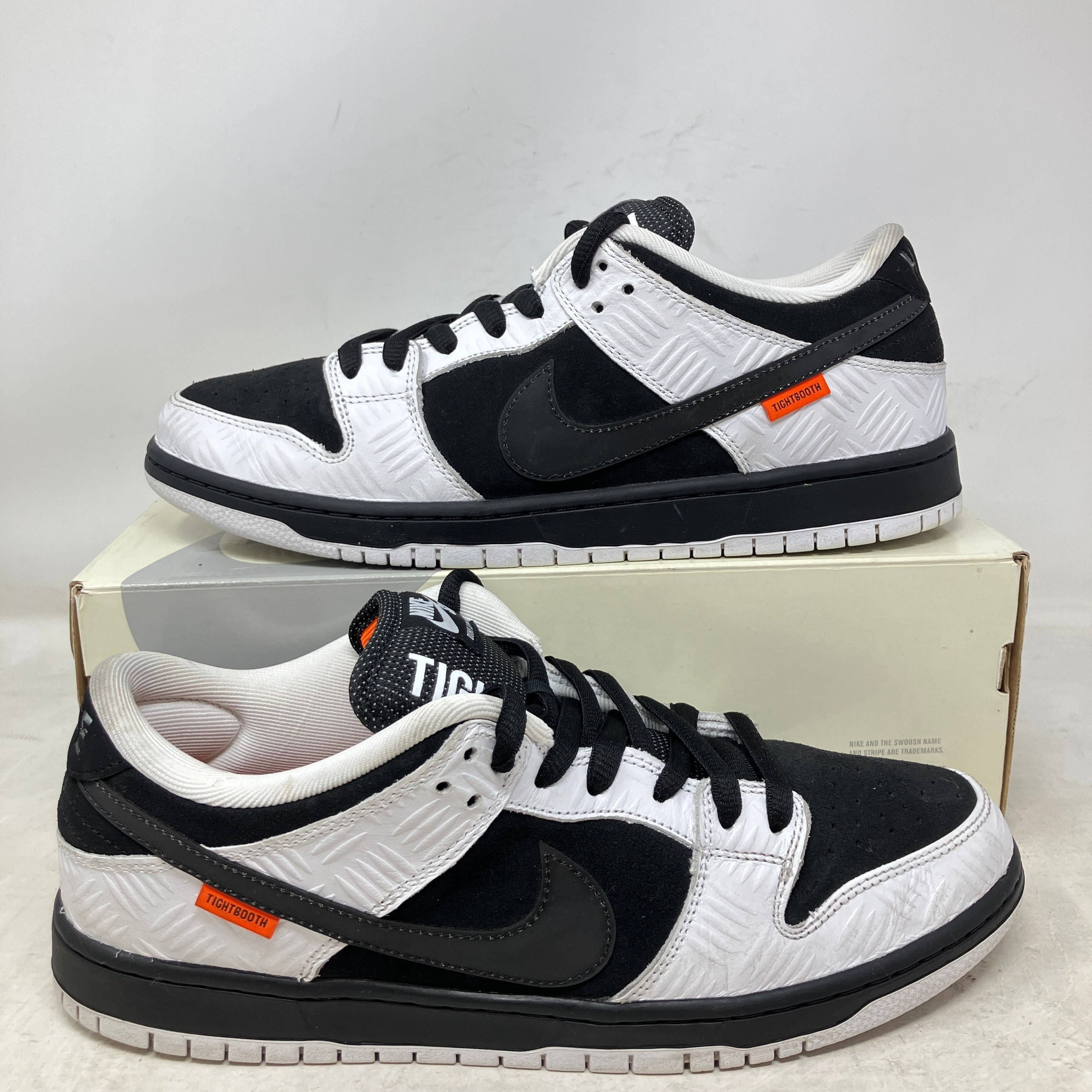 Nike SB Dunk Low TIGHTBOOTH