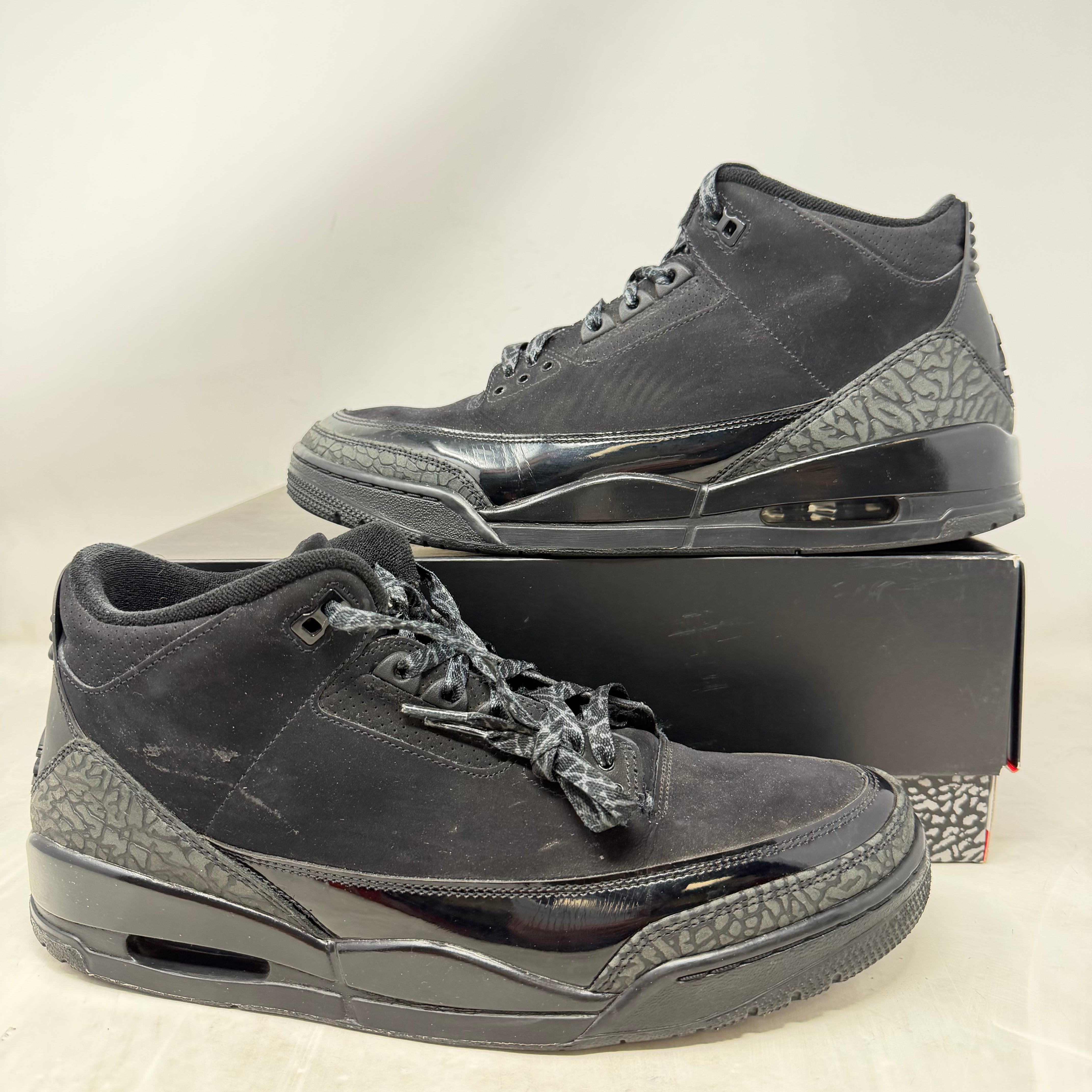 Jordan 3 Retro Black Cat (2025)