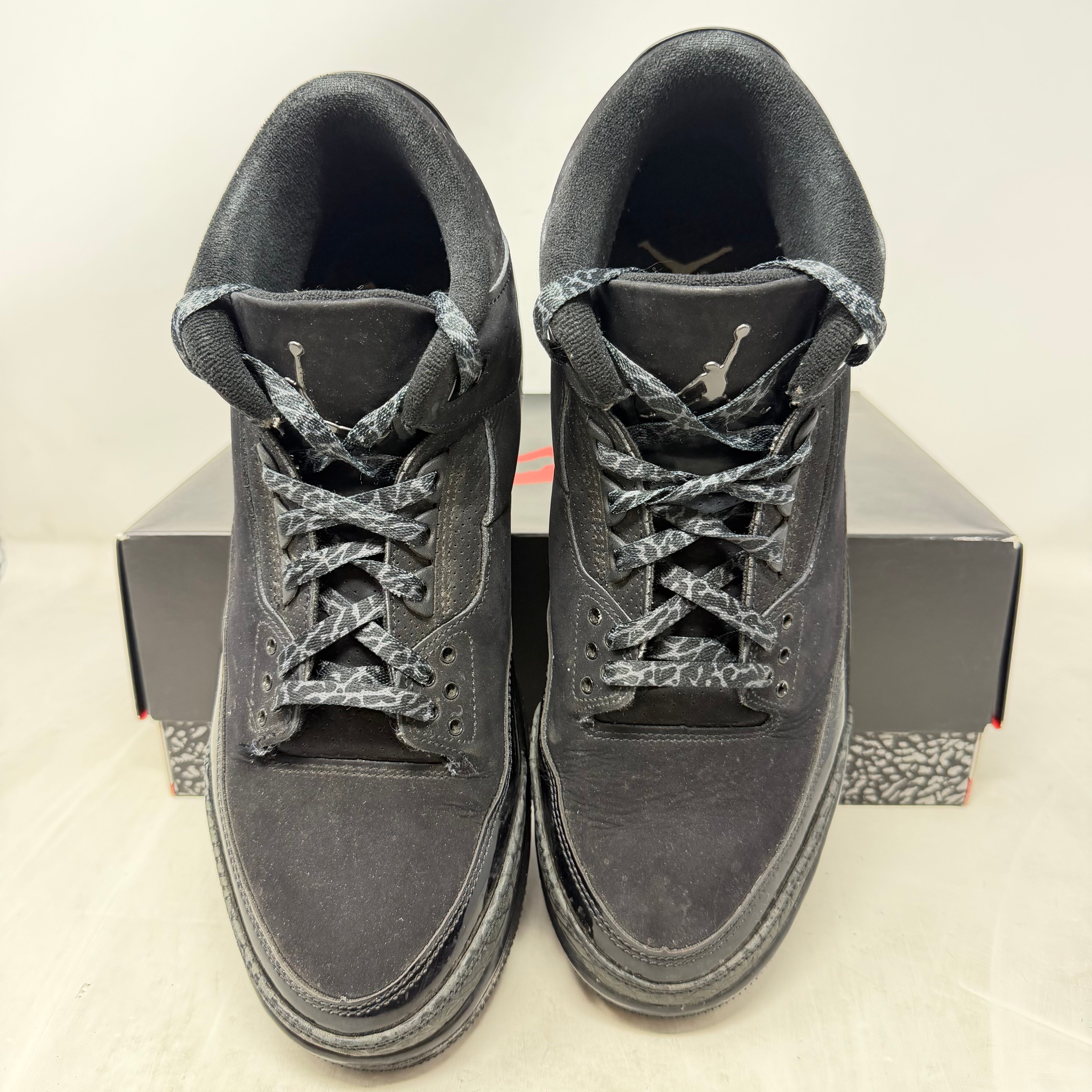 Jordan 3 Retro Black Cat (2025)