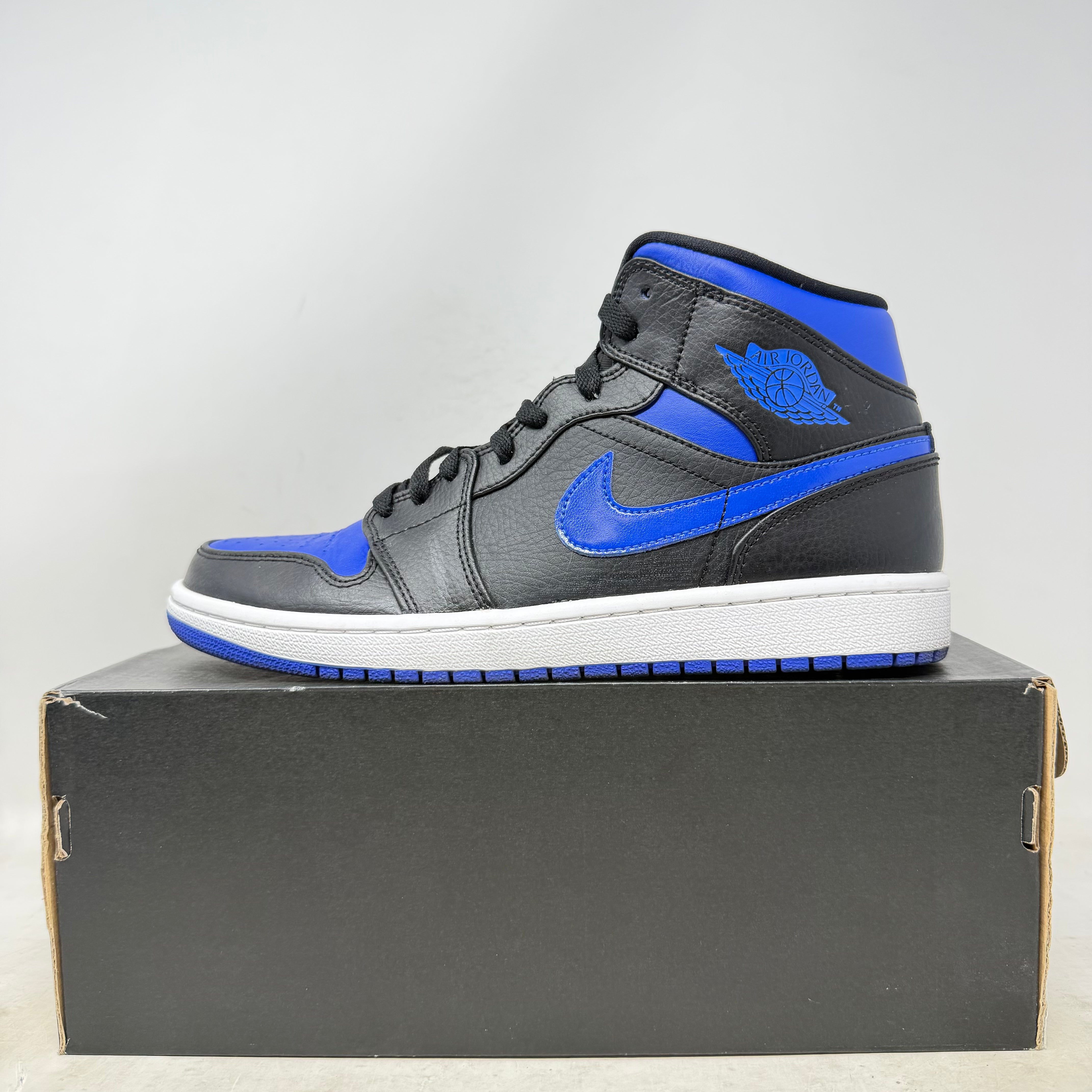 Jordan 1 Mid Royal (2020)