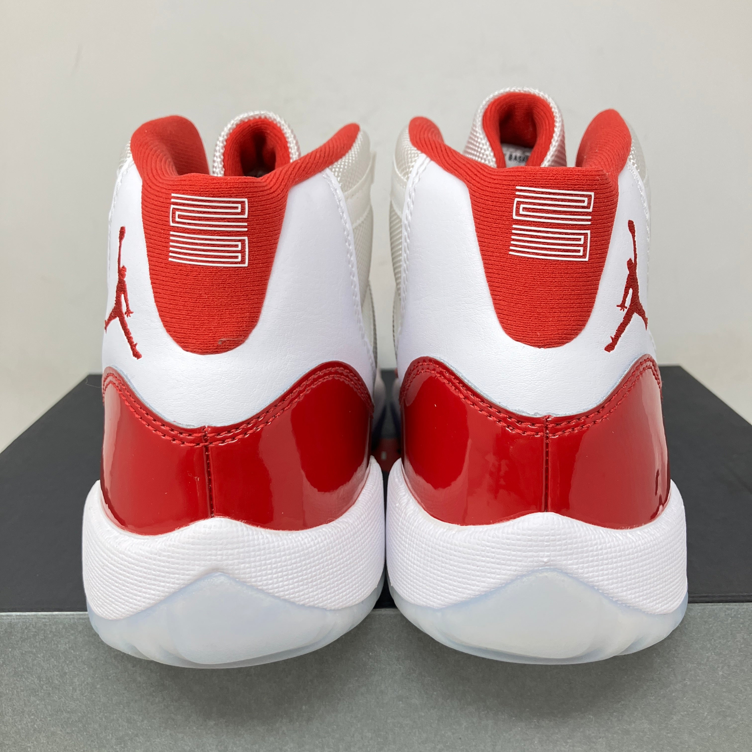 Jordan 11 Retro Cherry (2022) (GS)