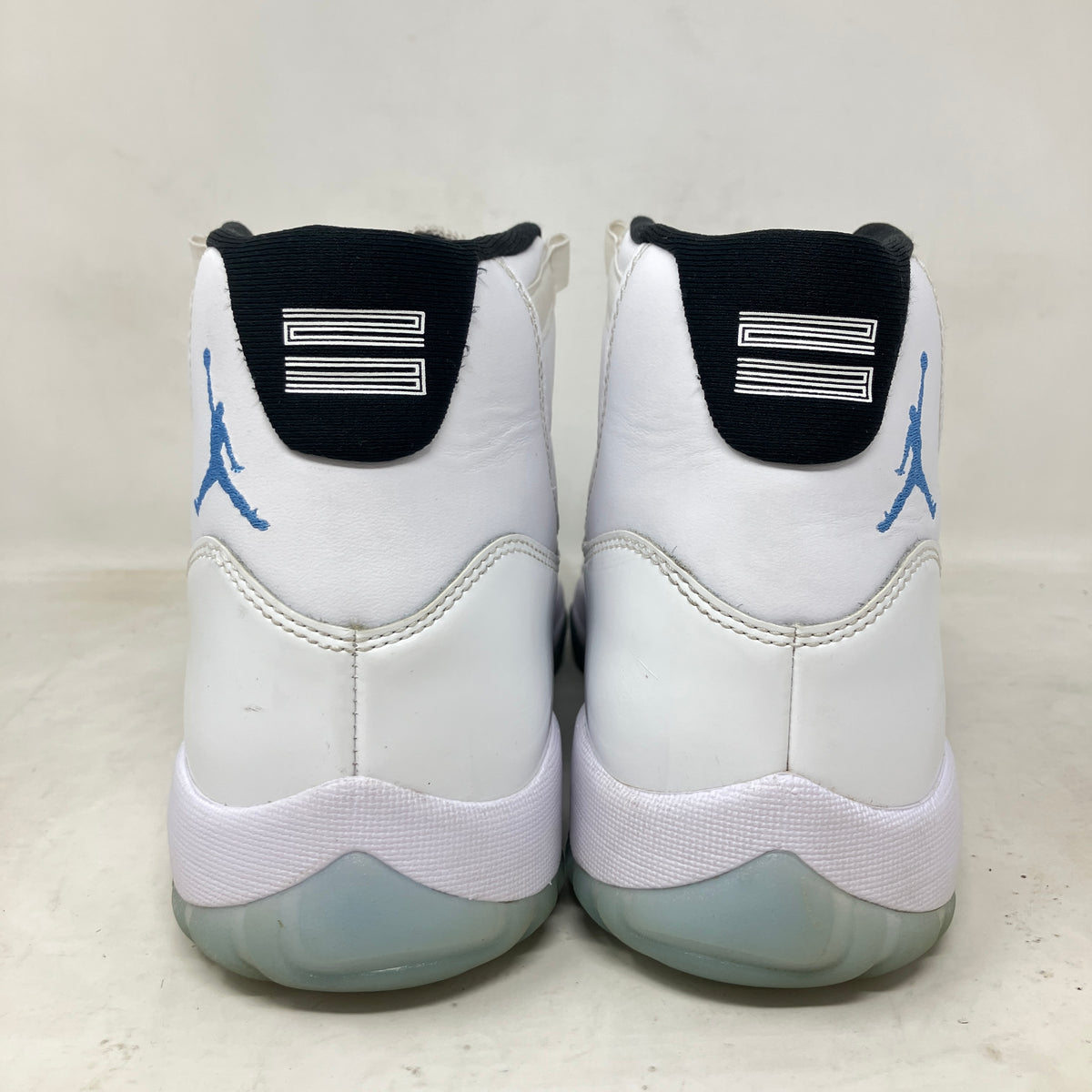 Jordan 11 Retro Legend Blue (2024)
