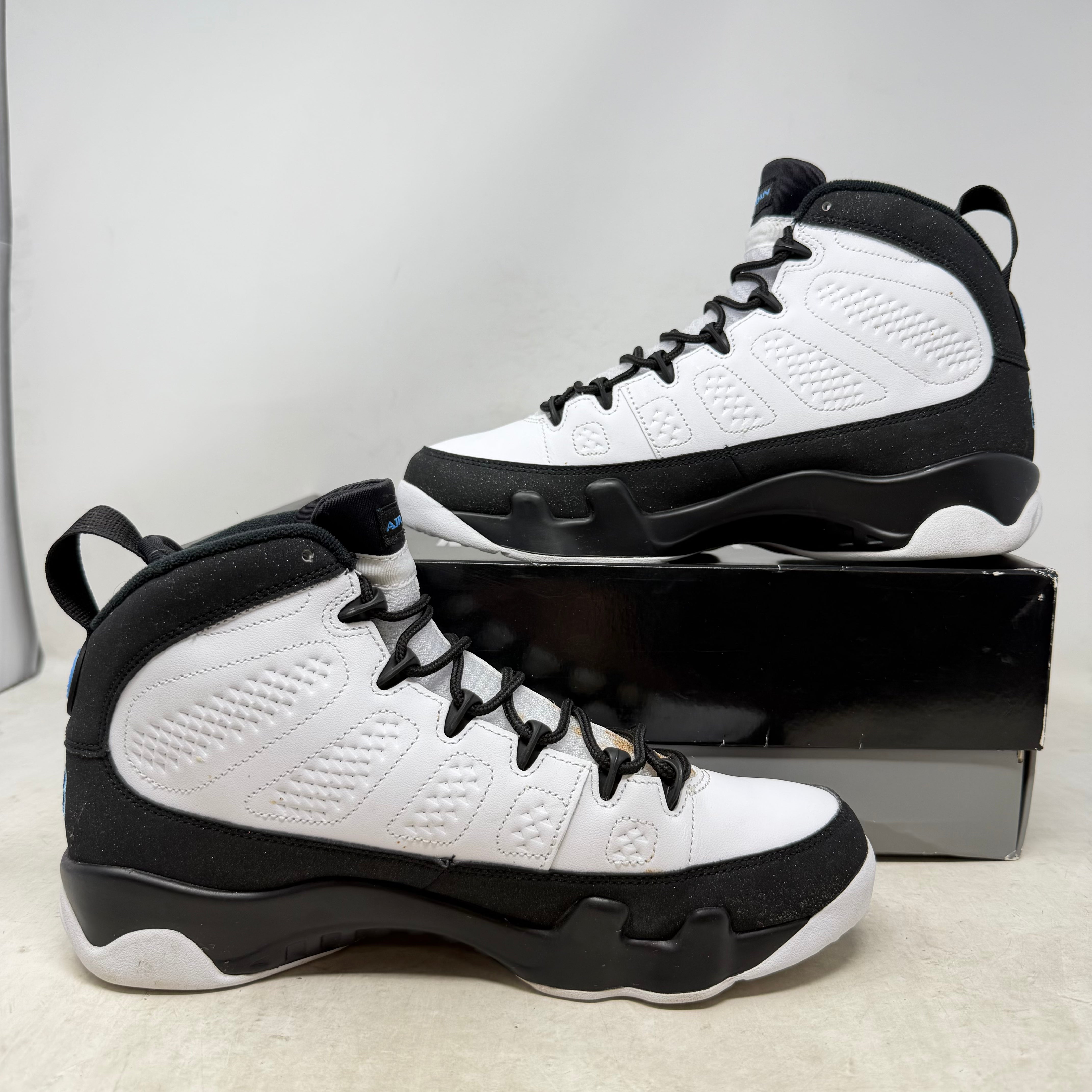 Jordan 9 Retro University Blue