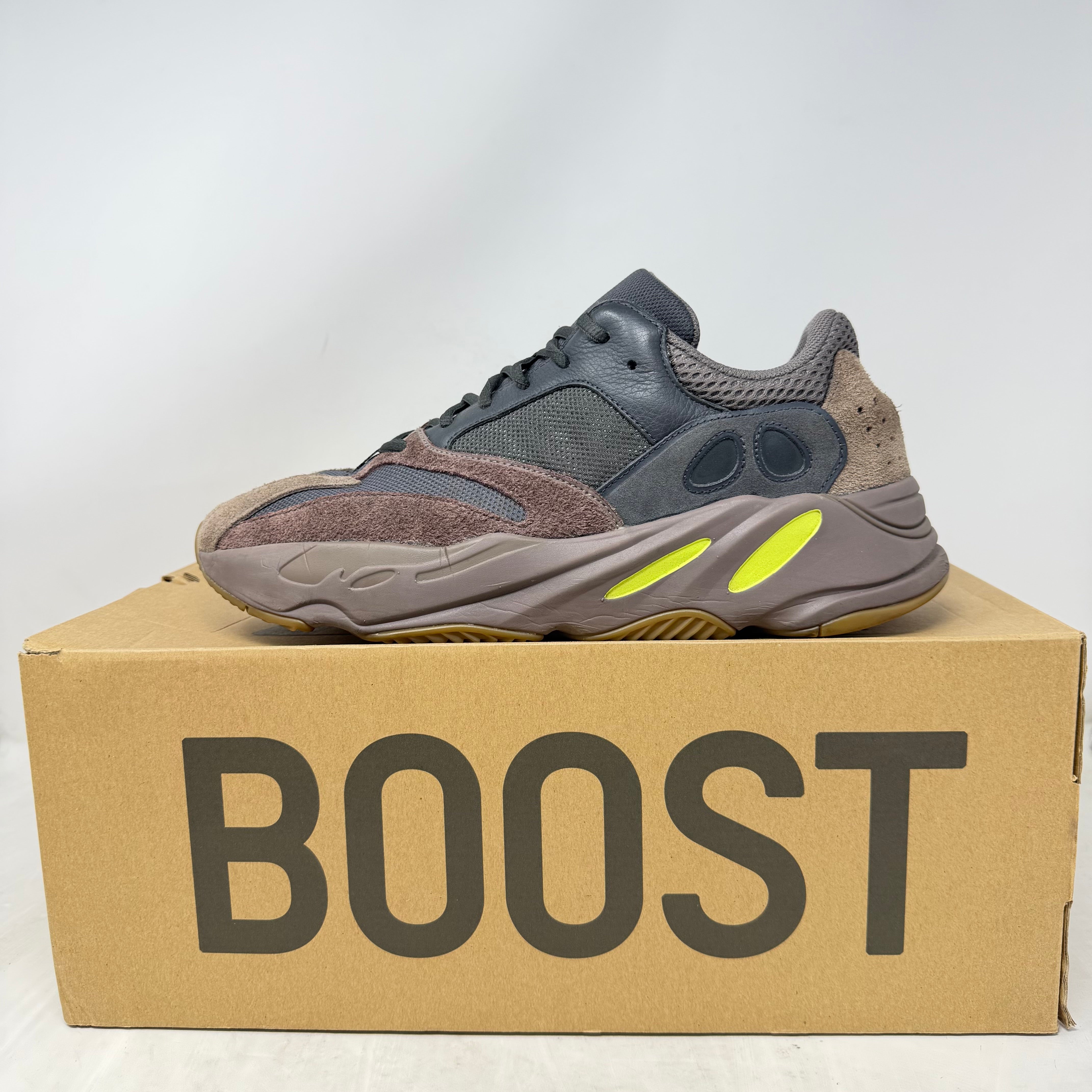 adidas Yeezy Boost 700 Mauve