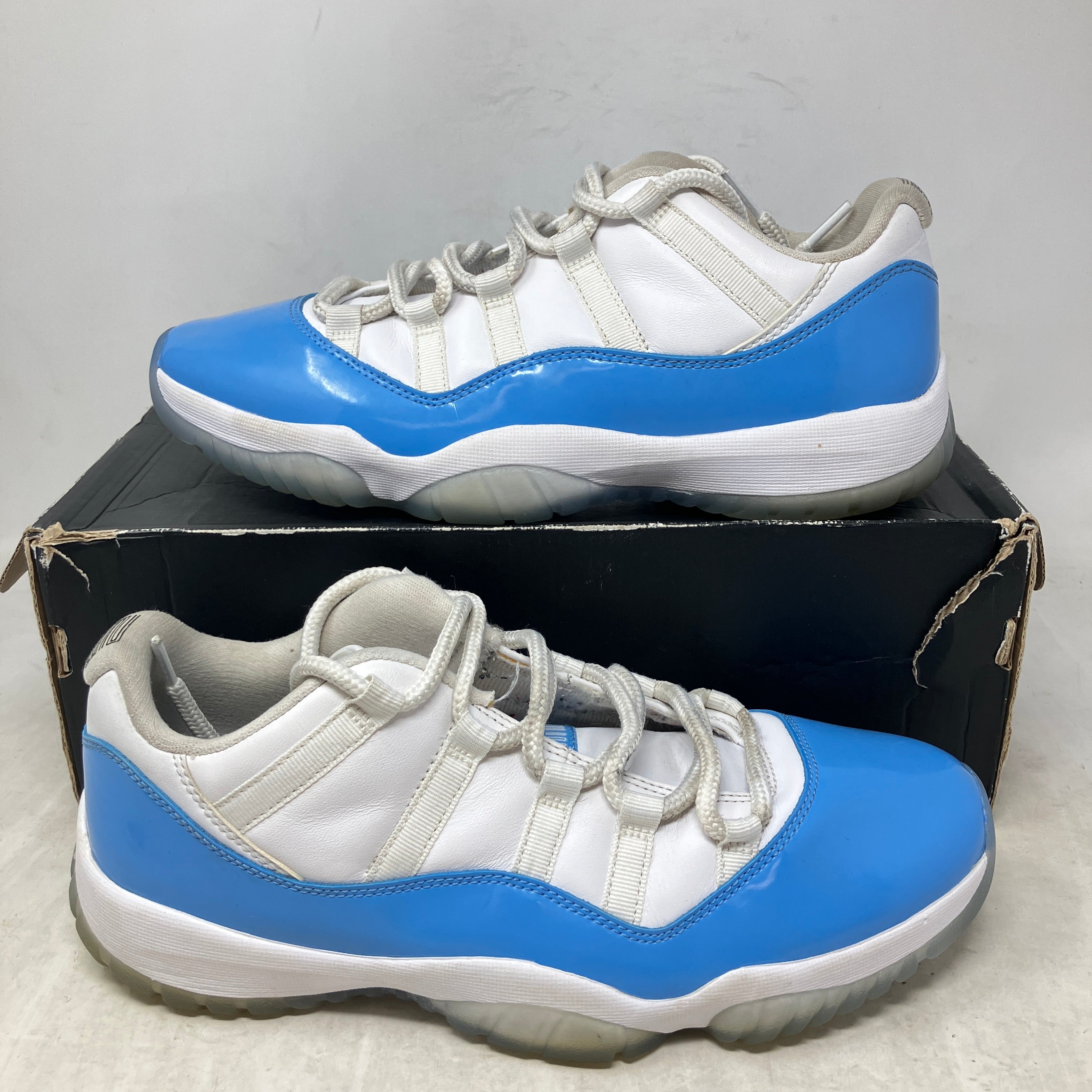 Jordan 11 Retro Low University Blue (2017)