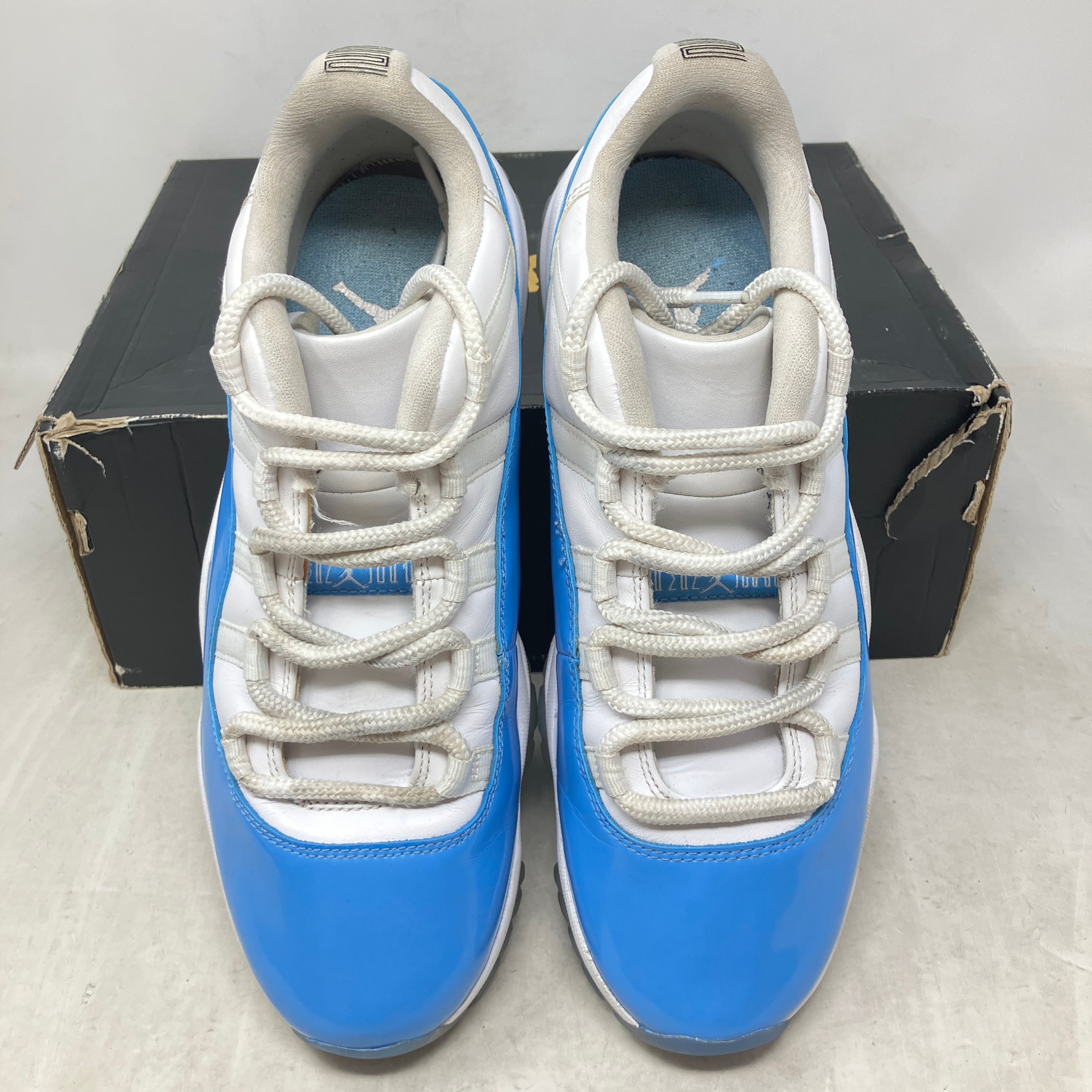 Jordan 11 Retro Low University Blue (2017)