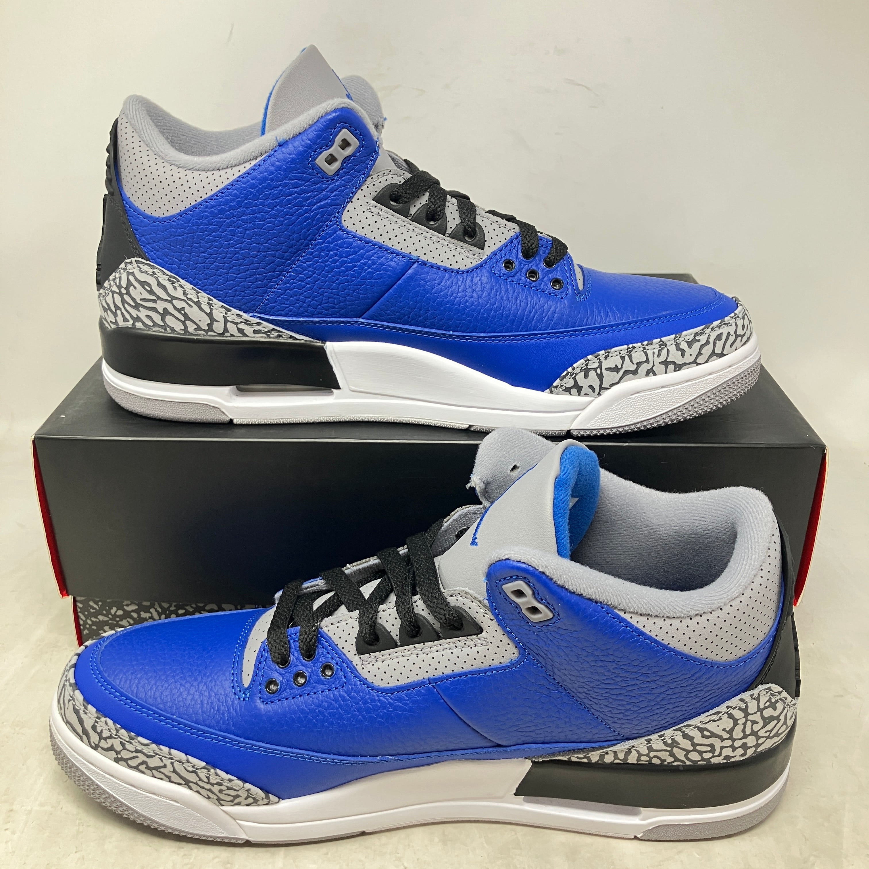 Jordan 3 Retro Varsity Royal Cement