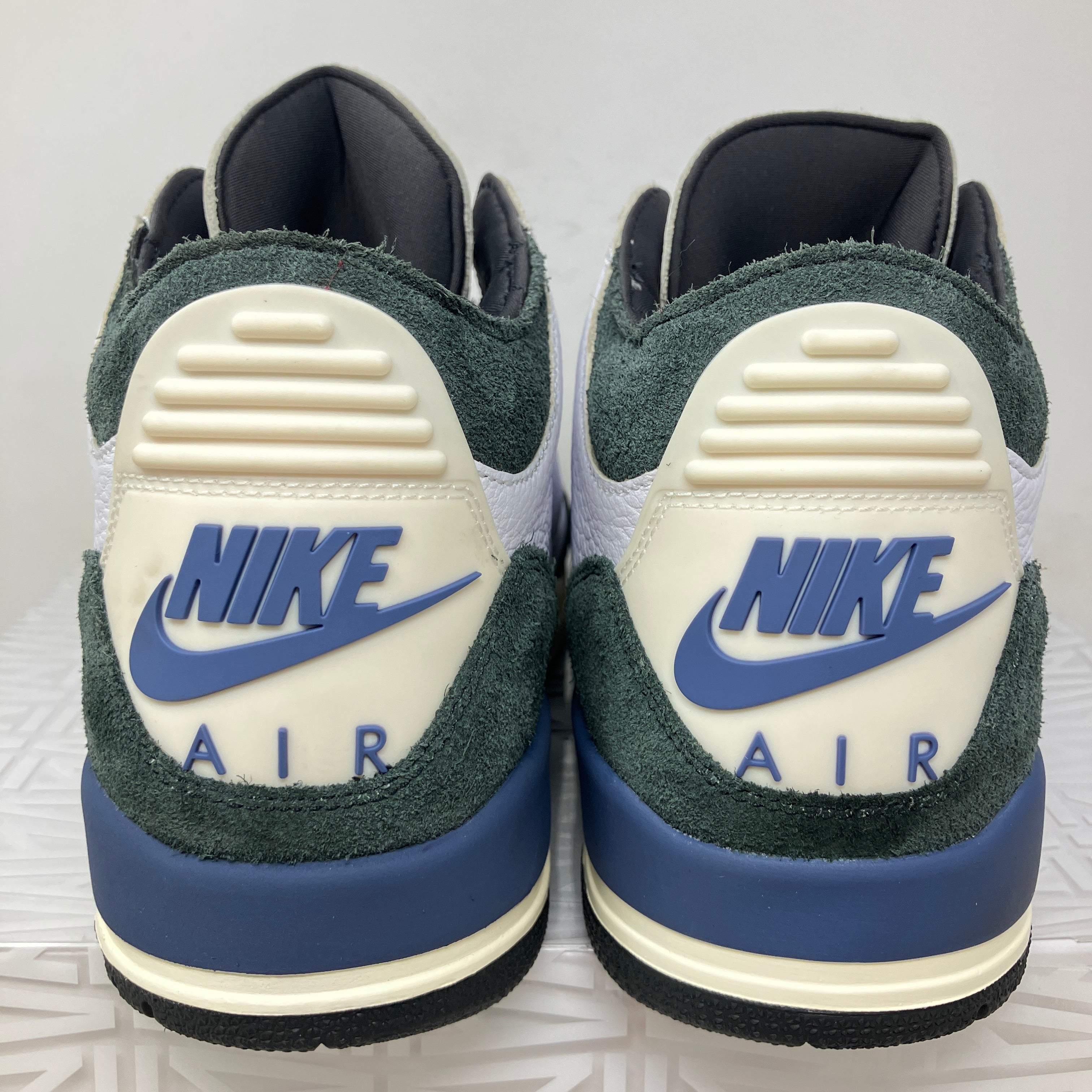 Jordan 3 Retro OG SP A Ma Maniére Diffused Blue