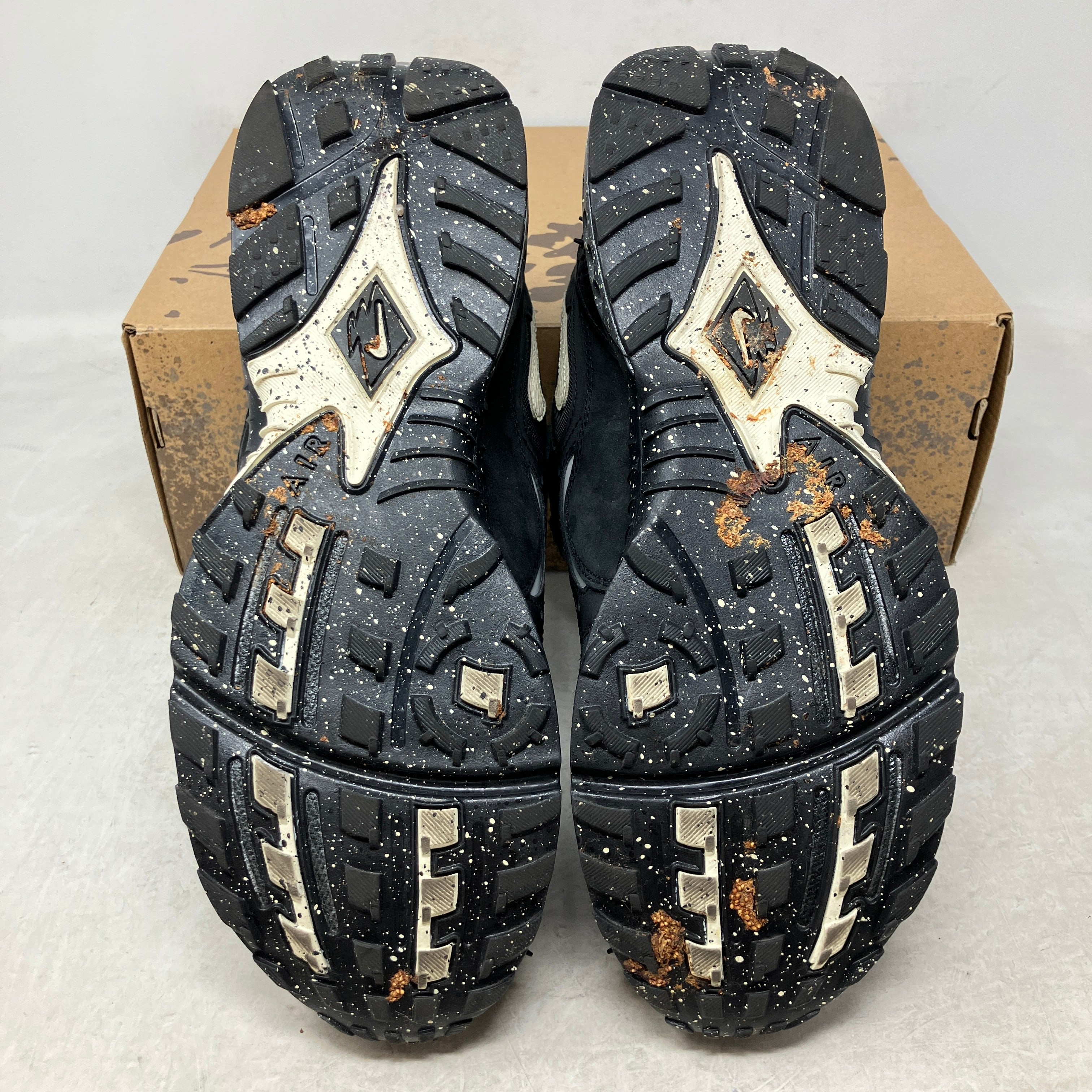 Nike Air Terra Humara Undefeated Black