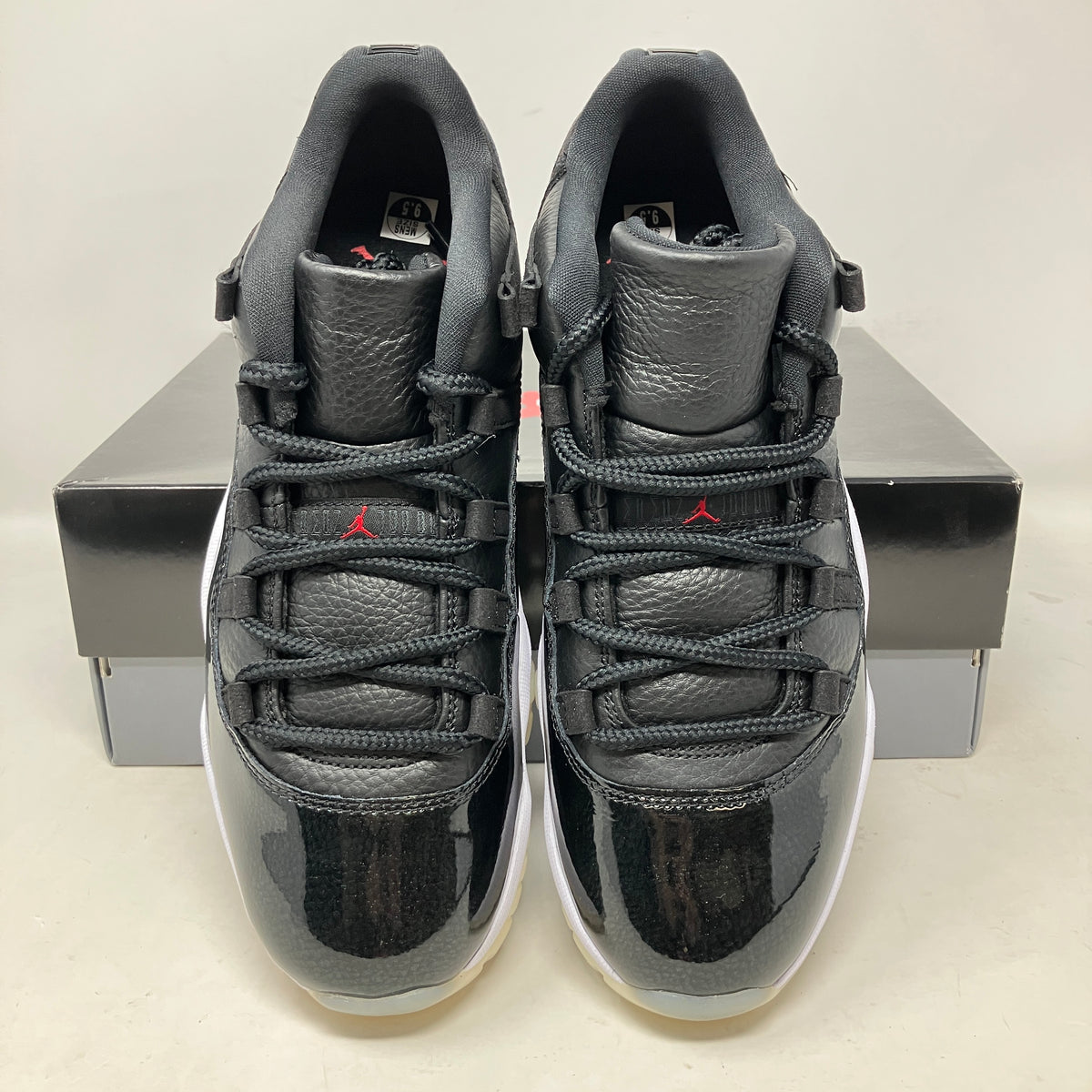 Jordan 11 Retro Low 72-10