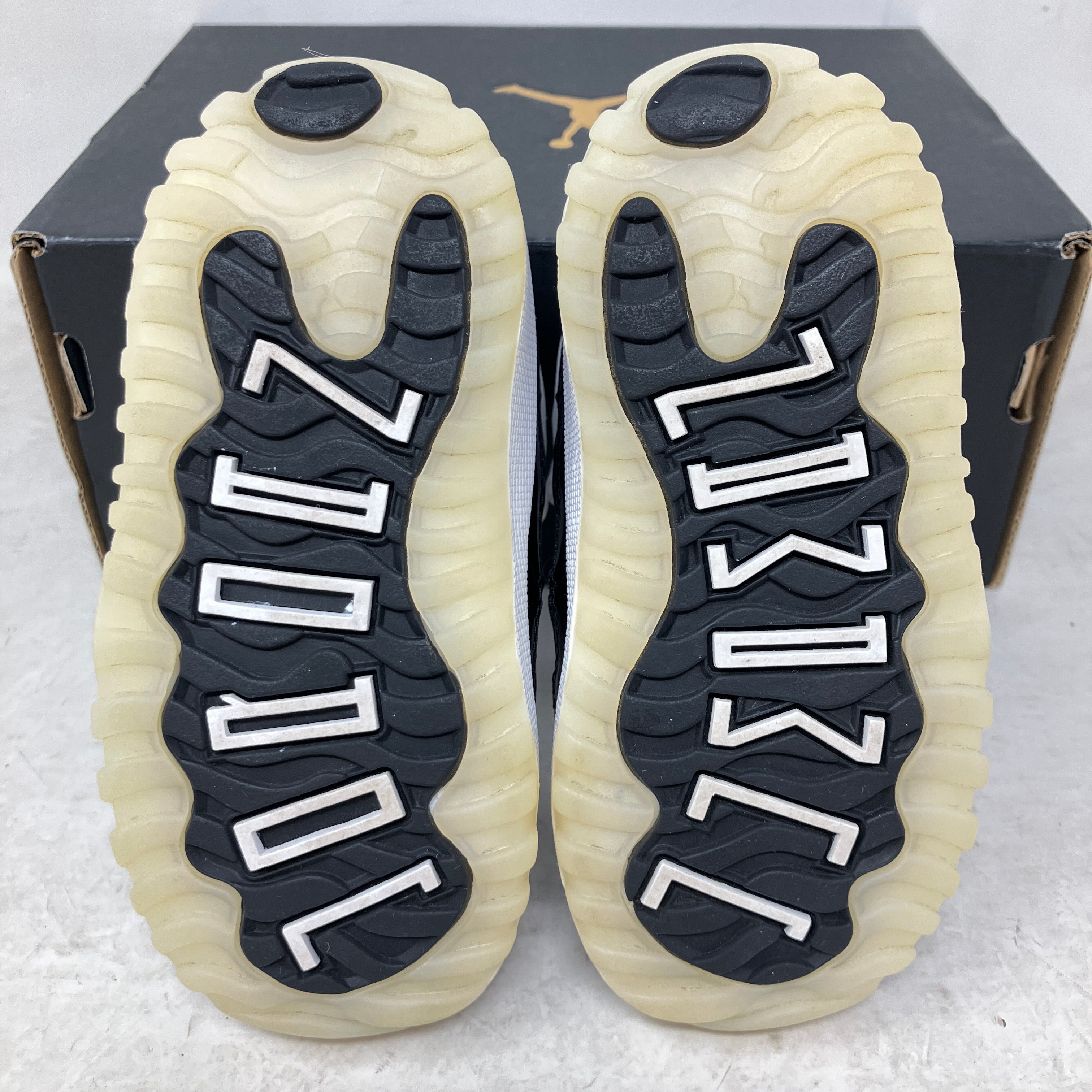 Jordan 11 Retro DMP Gratitude (2023) (TD)