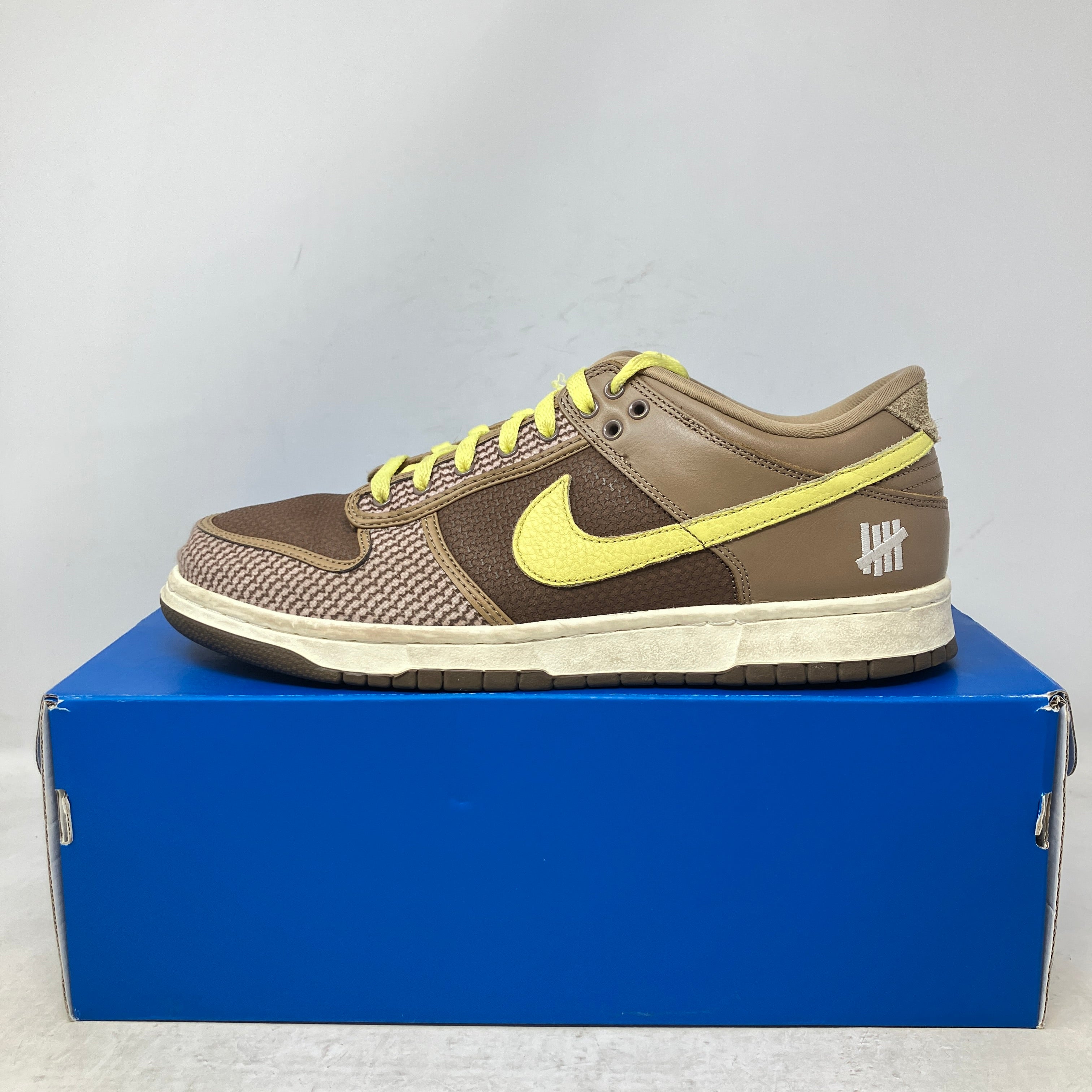 Nike Dunk Low SP Undefeated Canteen Dunk vs. AF1 Pack