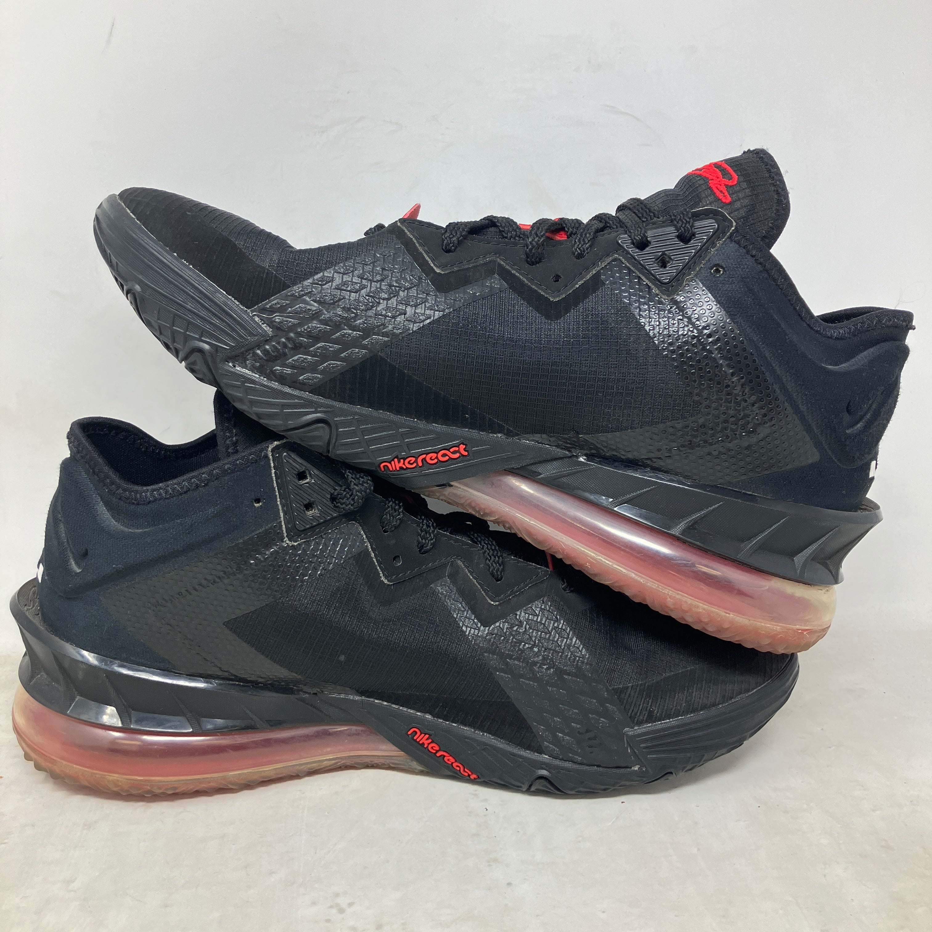 Nike LeBron 18 Low Black Red