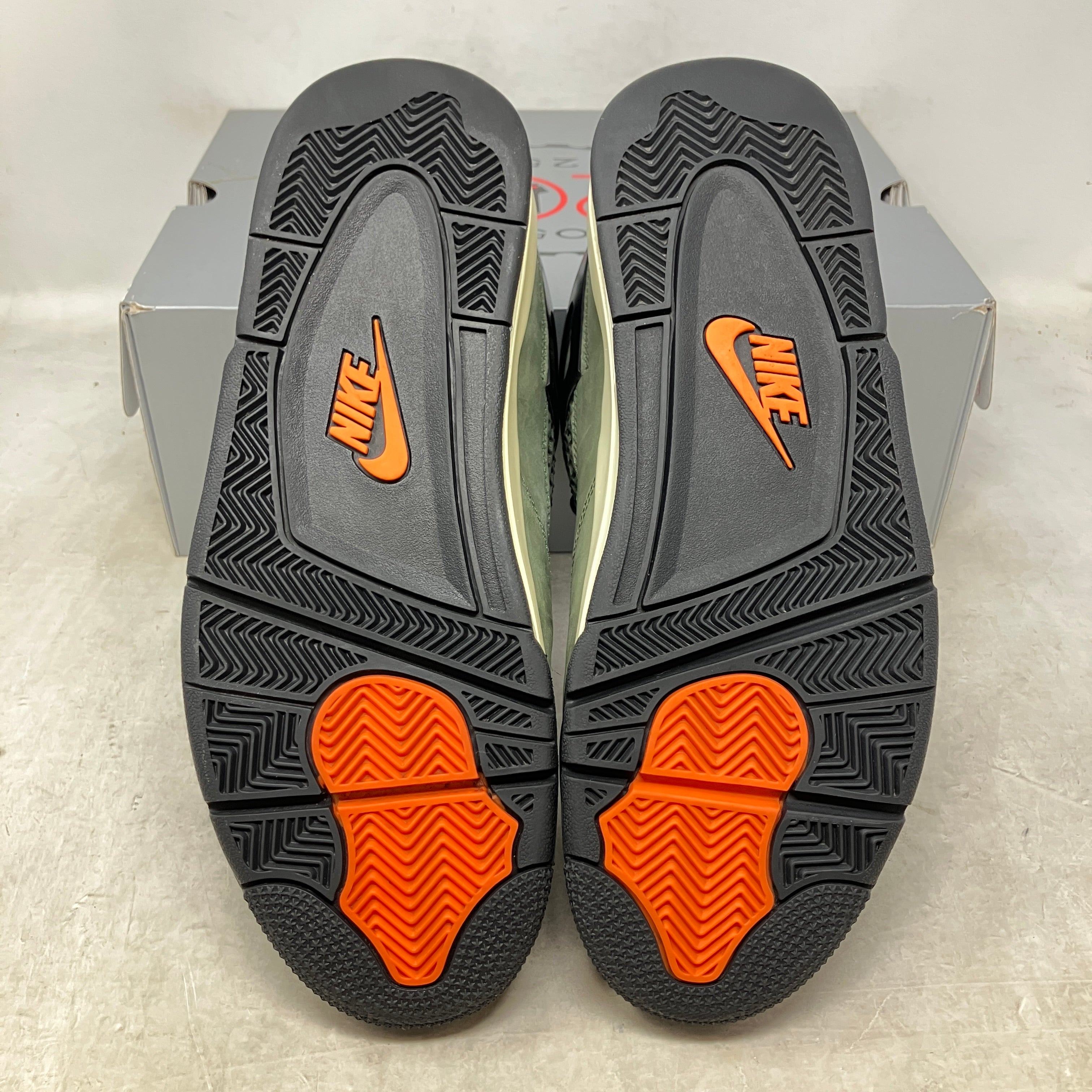 Jordan 4 Retro OG SP Undefeated (2025)