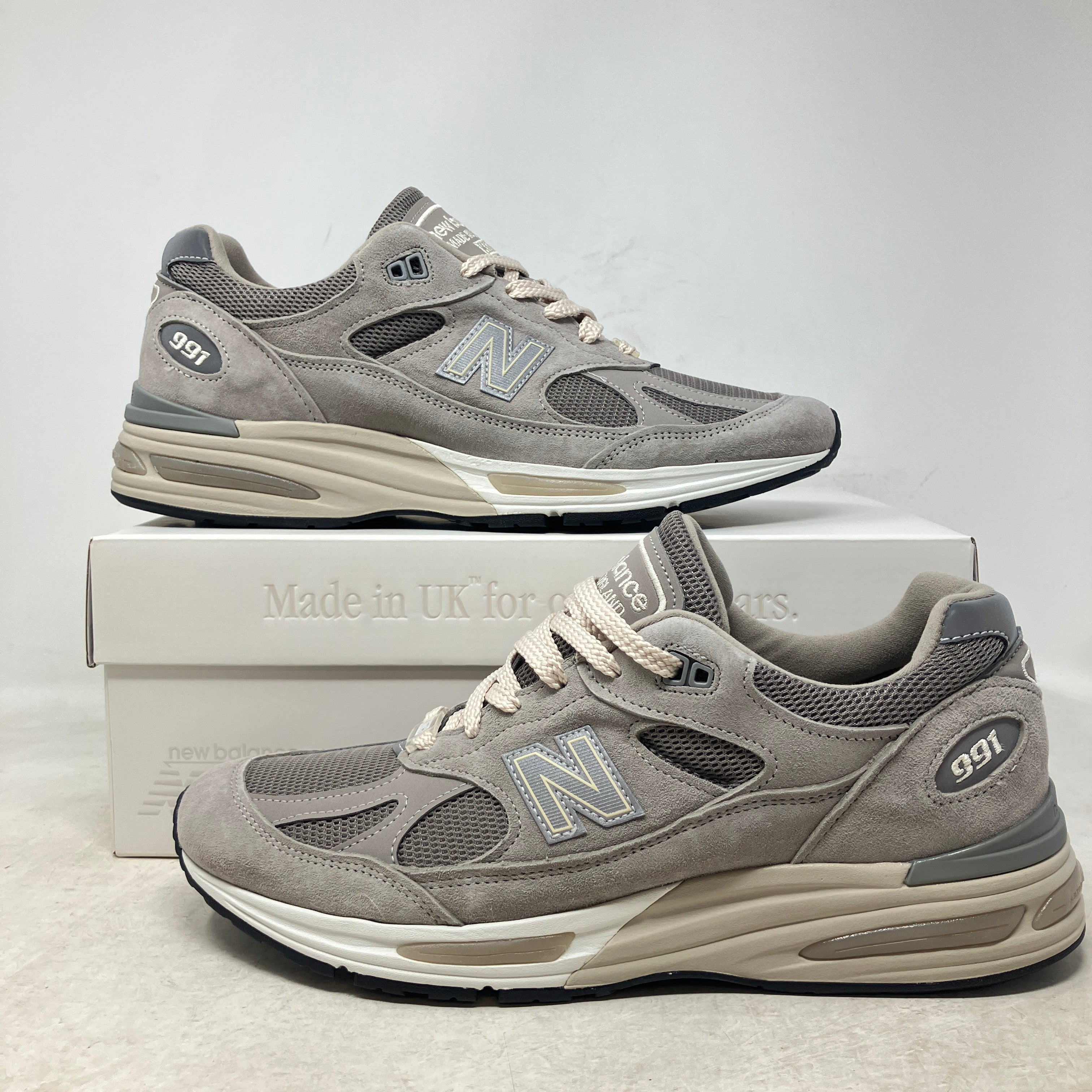 New Balance 991v2 MiUK Kith Moonrock