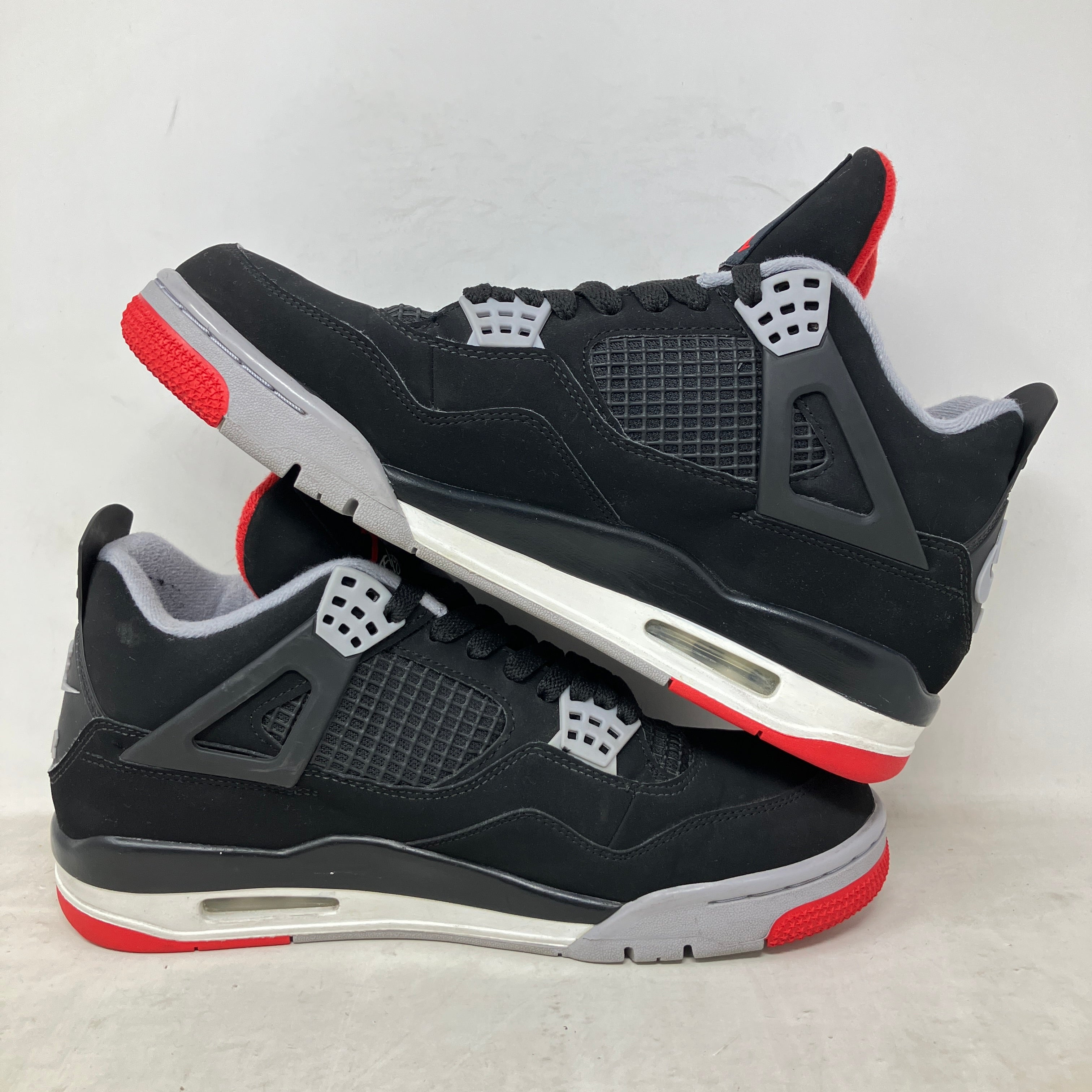 Jordan 4 Retro Bred (2019)