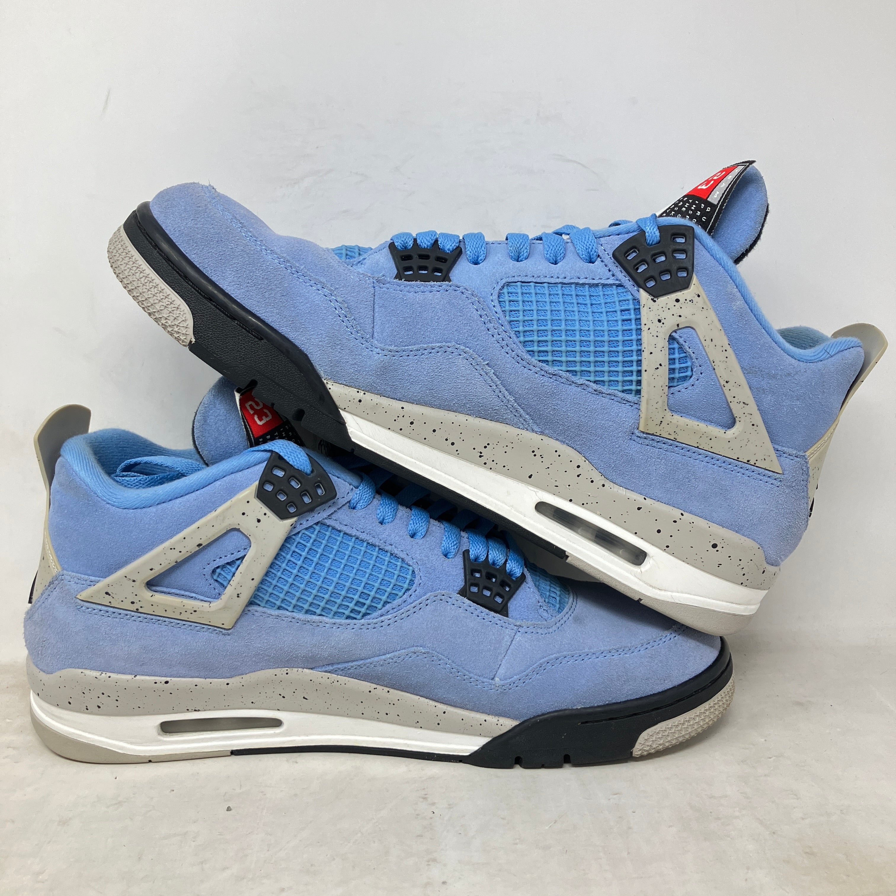Jordan 4 Retro University Blue