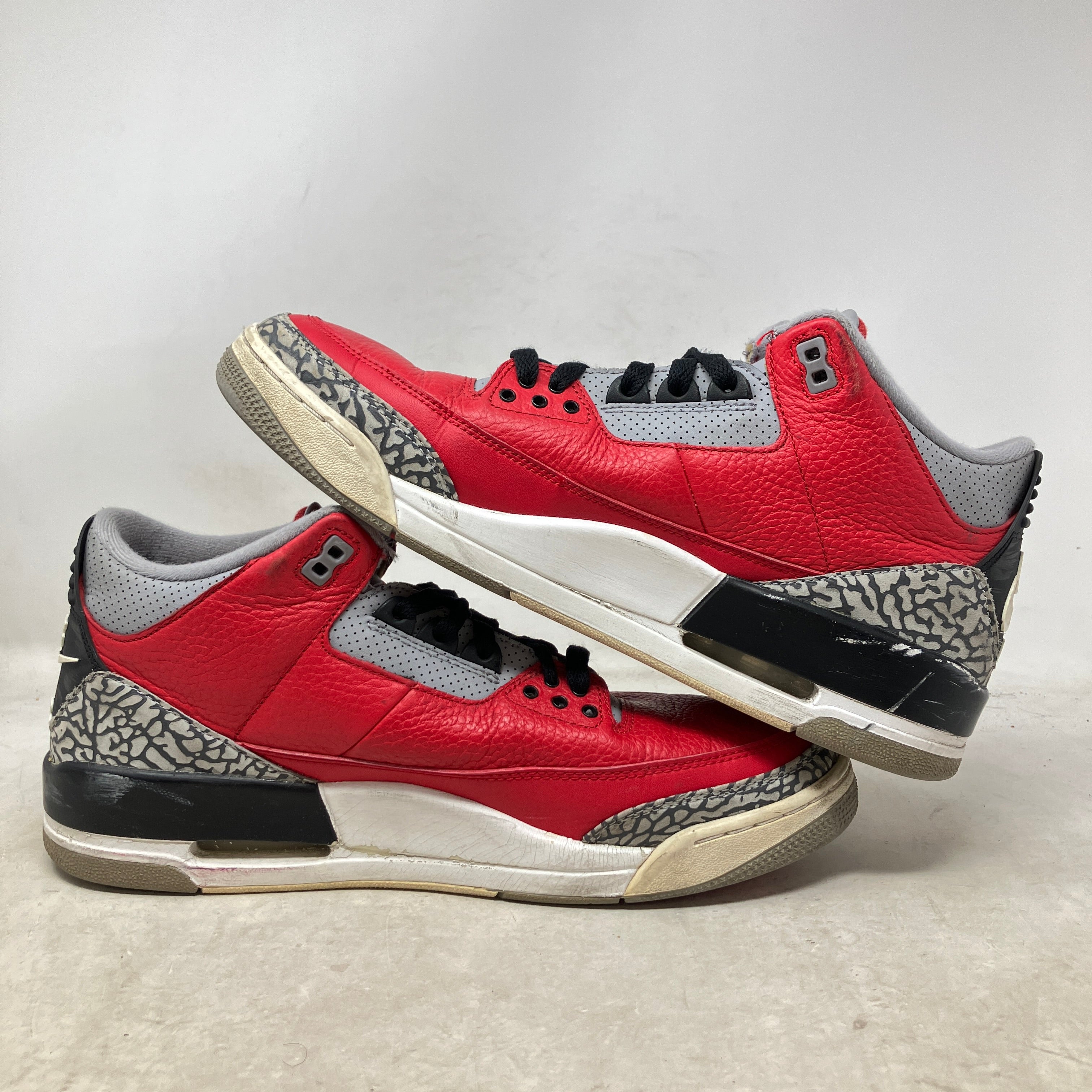 Jordan 3 Retro SE Unite