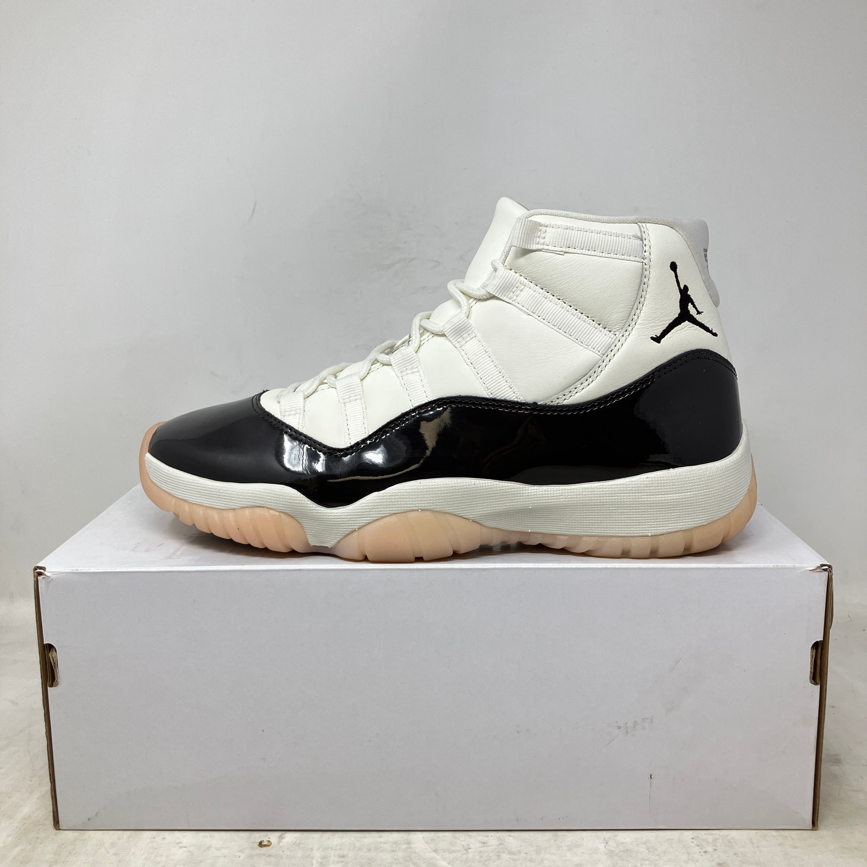 Jordan 11 Retro Neapolitan (Women's)