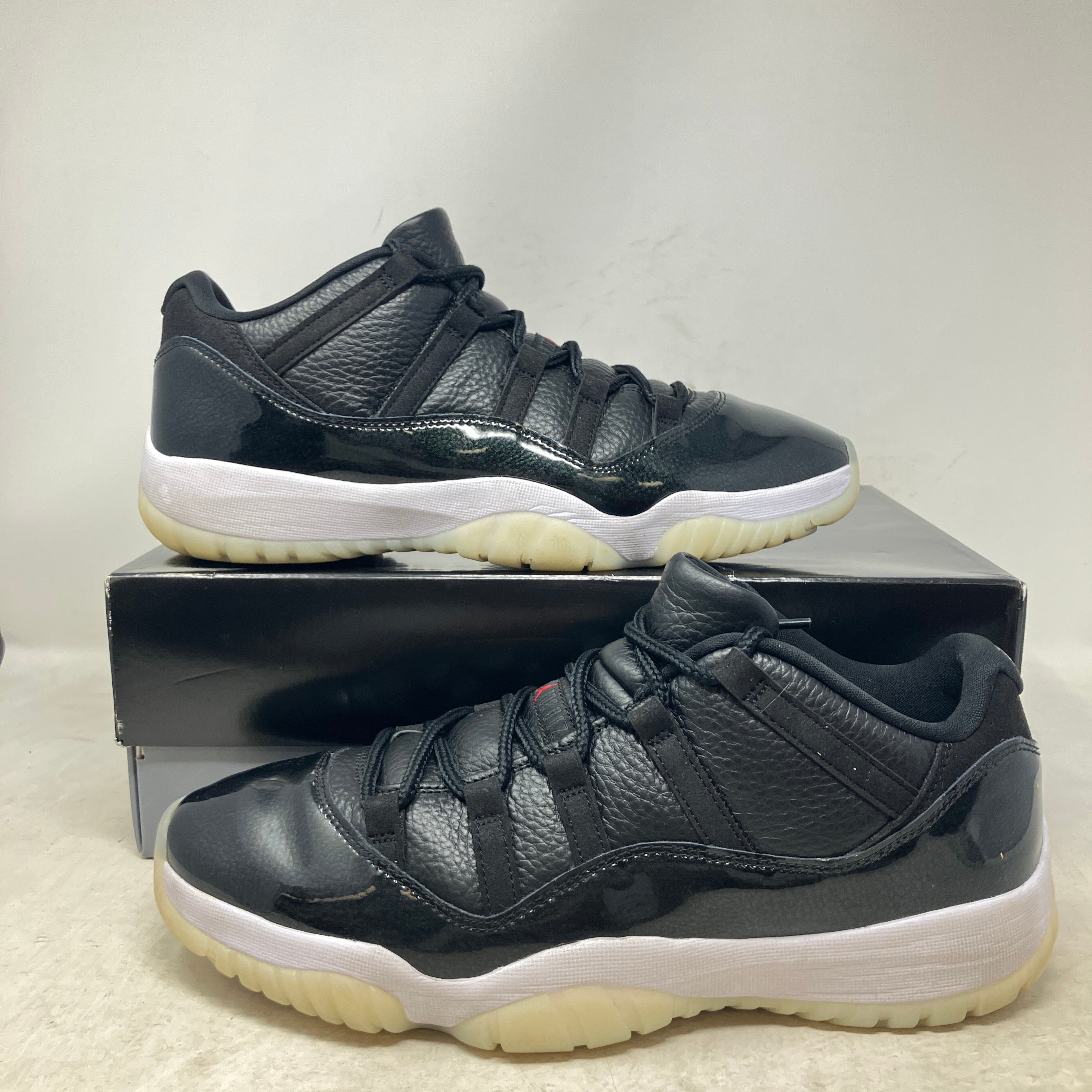 Jordan 11 Retro Low 72-10