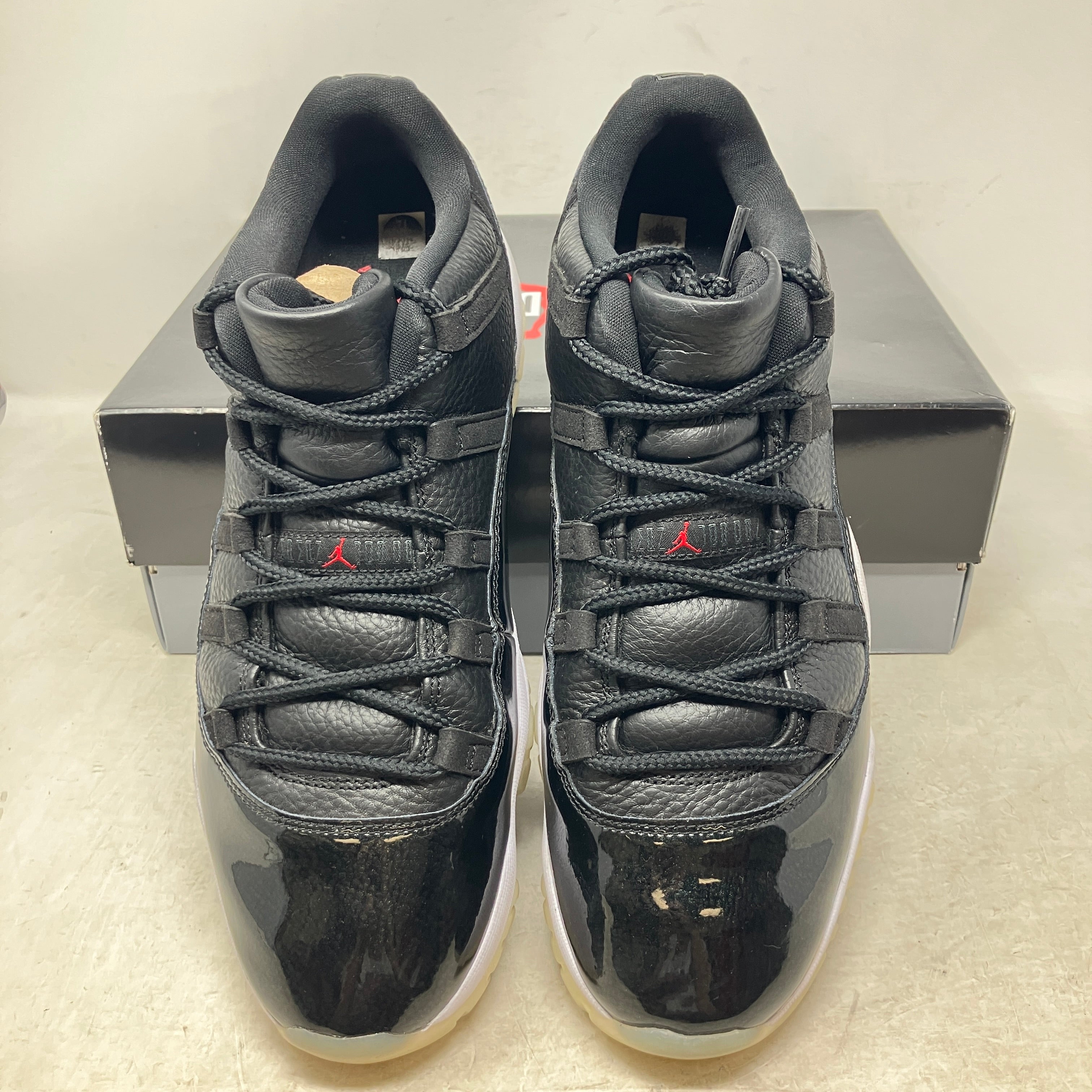 Jordan 11 Retro Low 72-10