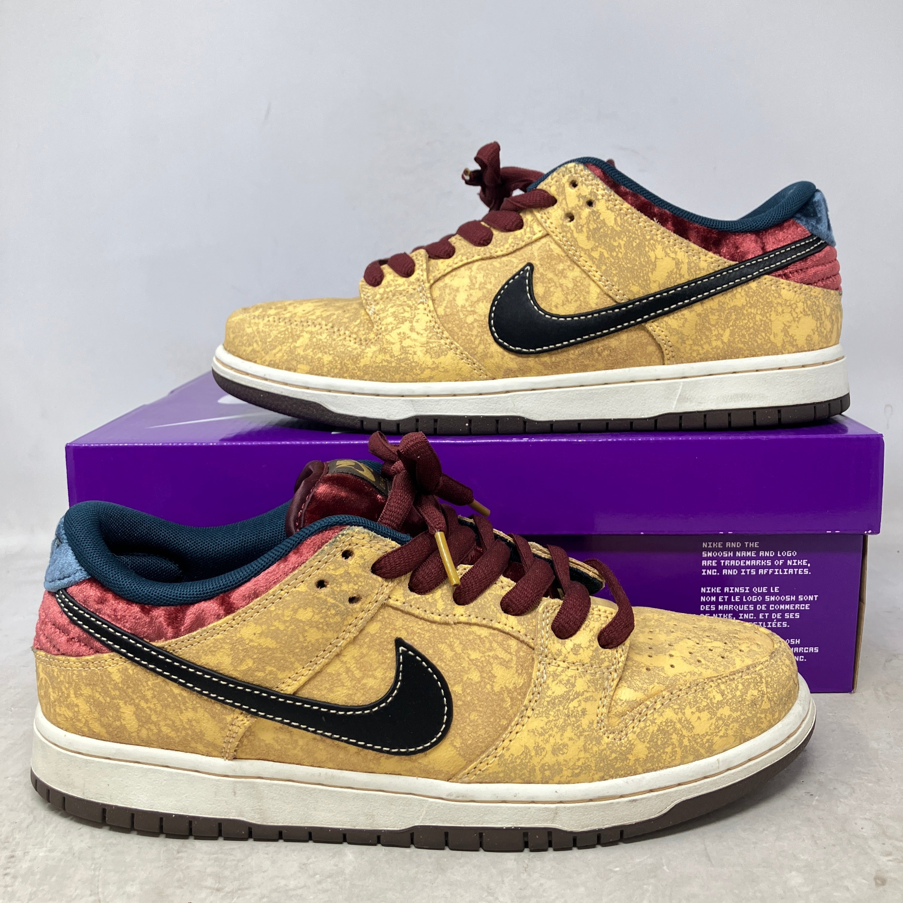 Nike SB Dunk Low City of Cinema